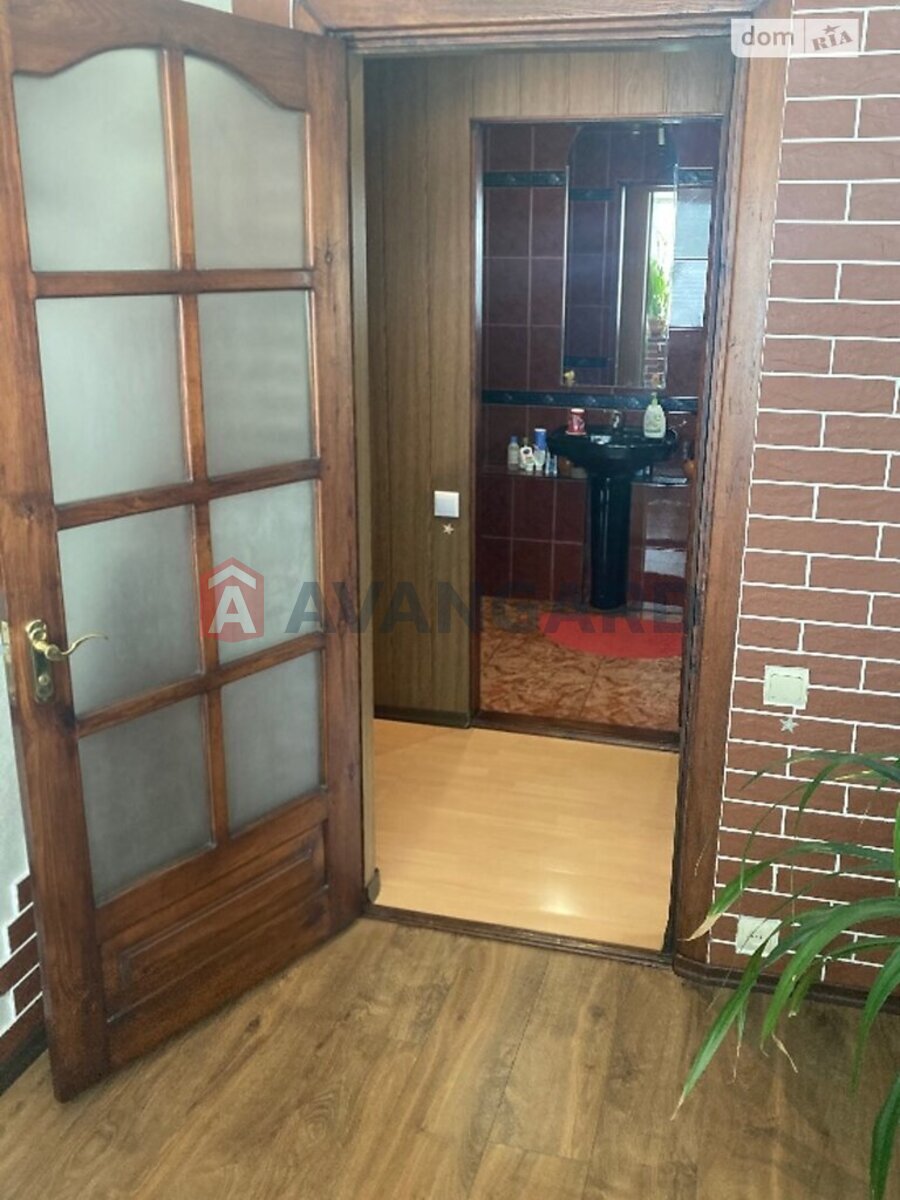 3 кім. квартира, 56/40/9 кв. м., 4/5 поверх фото 5 3 кім. квартира, 56/40/9 кв. м., 4/5 поверх фото 5