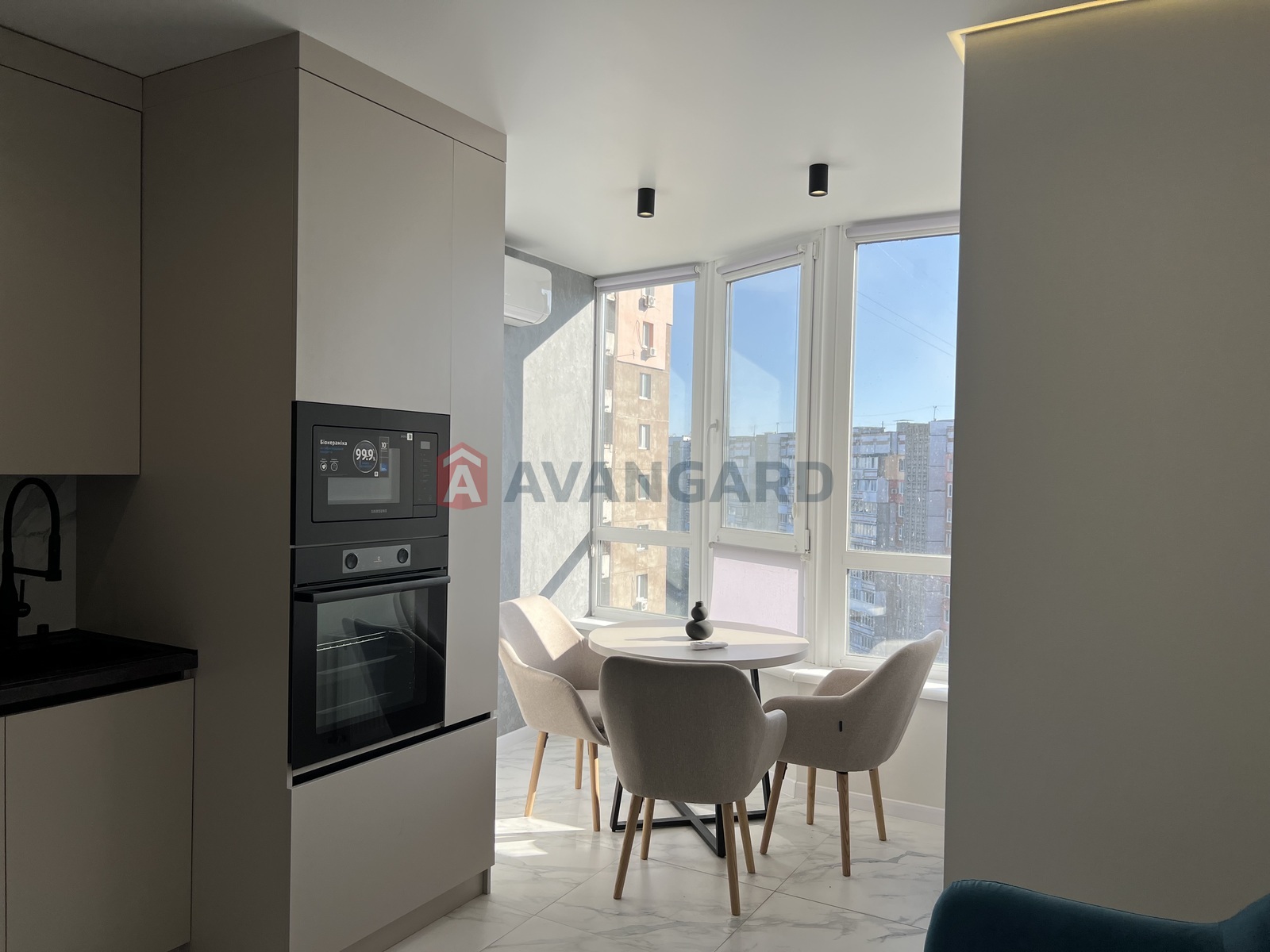 2 комн. квартира, 80/40,85/12 кв. м., 8/17 этаж фото 5 2 комн. квартира, 80/40,85/12 кв. м., 8/17 этаж фото 5