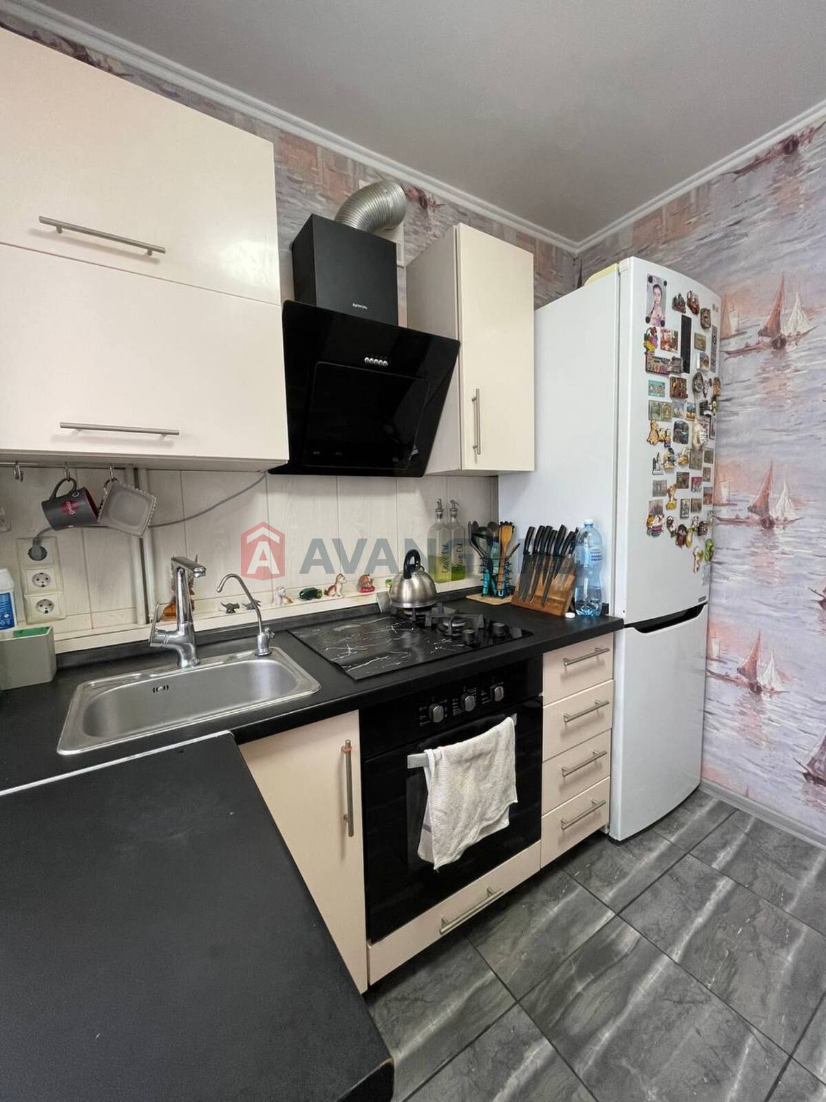 2 кім. квартира, 45,5/28,5/6,5 кв. м., 9/9 поверх фото 1 2 кім. квартира, 45,5/28,5/6,5 кв. м., 9/9 поверх фото 1