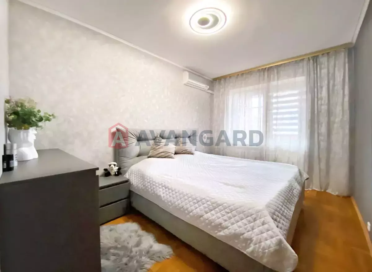 3 кім. квартира, 70/40/11 кв. м., 8/10 поверх фото 3 3 кім. квартира, 70/40/11 кв. м., 8/10 поверх фото 3