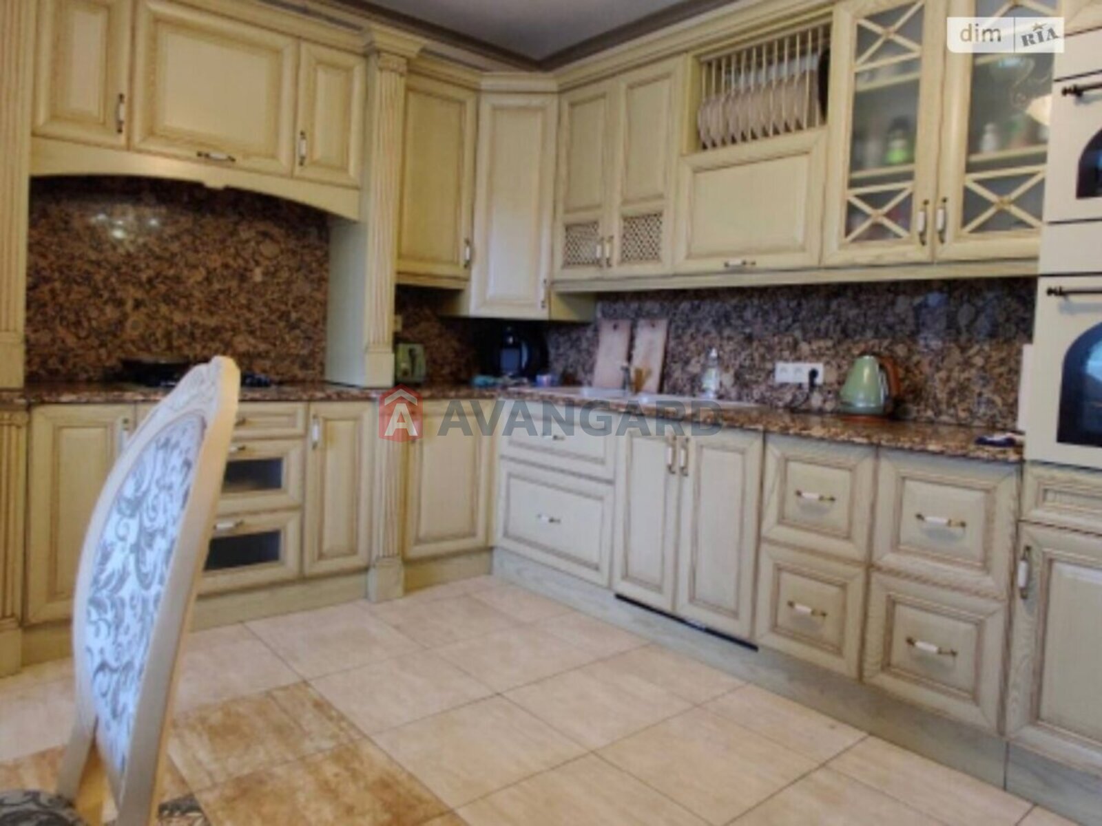 4 комн. квартира, 210/200/23 кв. м., 3/4 этаж фото 4 4 комн. квартира, 210/200/23 кв. м., 3/4 этаж фото 4