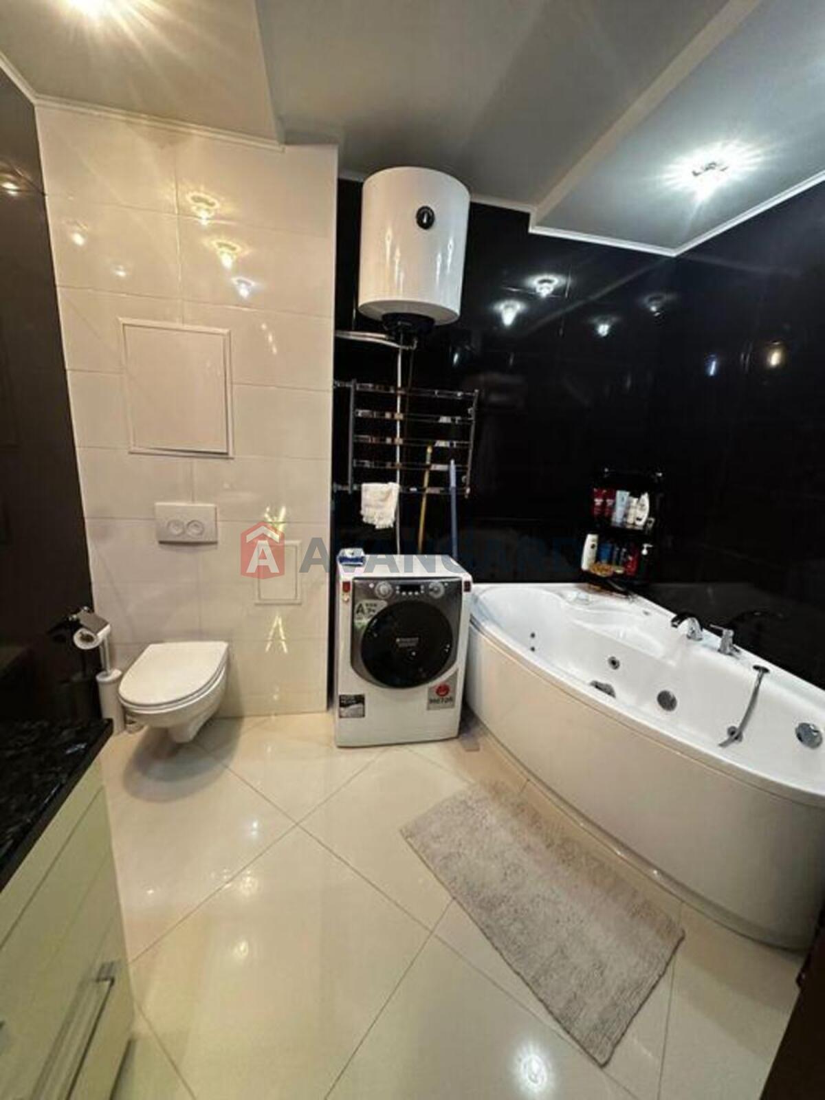 3 кім. квартира, 90/-/40 кв. м., 13/20 поверх фото 9 3 кім. квартира, 90/-/40 кв. м., 13/20 поверх фото 9