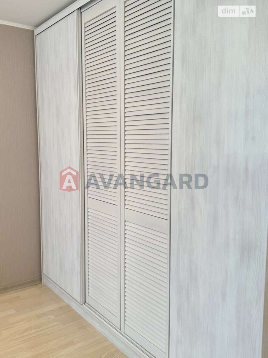 4 кім. квартира, 109/-/- кв. м., 4/5 поверх фото 30 4 кім. квартира, 109/-/- кв. м., 4/5 поверх фото 30