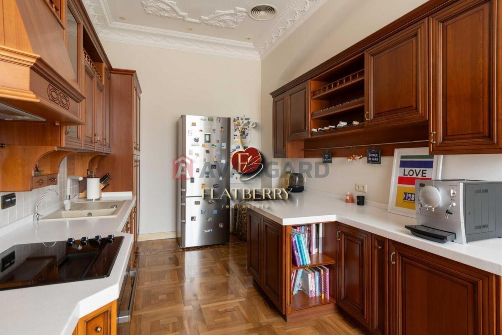 4 комн. квартира, 236/150/15 кв. м., 2/5 этаж фото 16 4 комн. квартира, 236/150/15 кв. м., 2/5 этаж фото 16