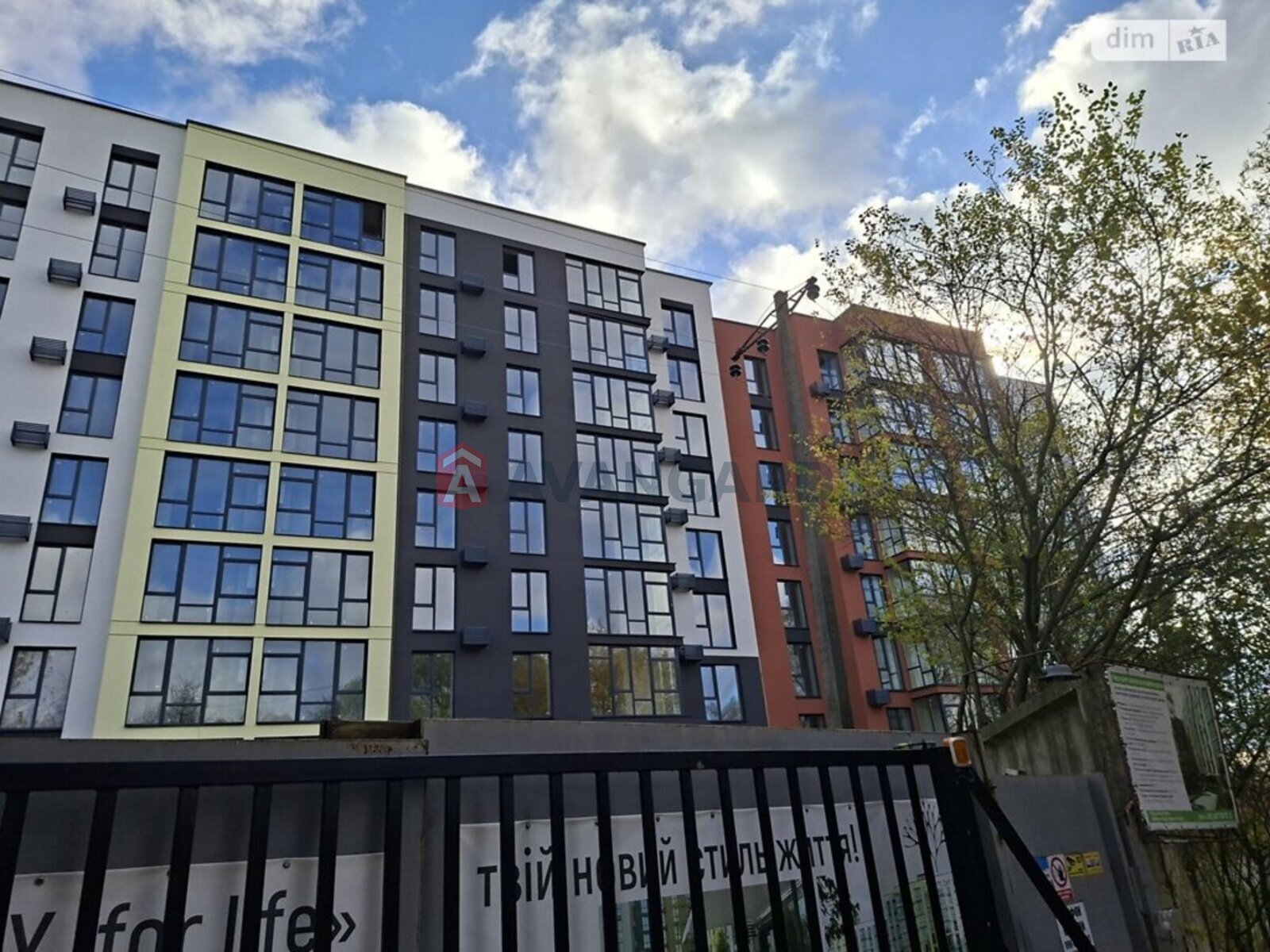 2 кім. квартира, 80/36/26 кв. м., 8/9 поверх фото 8 2 кім. квартира, 80/36/26 кв. м., 8/9 поверх фото 8