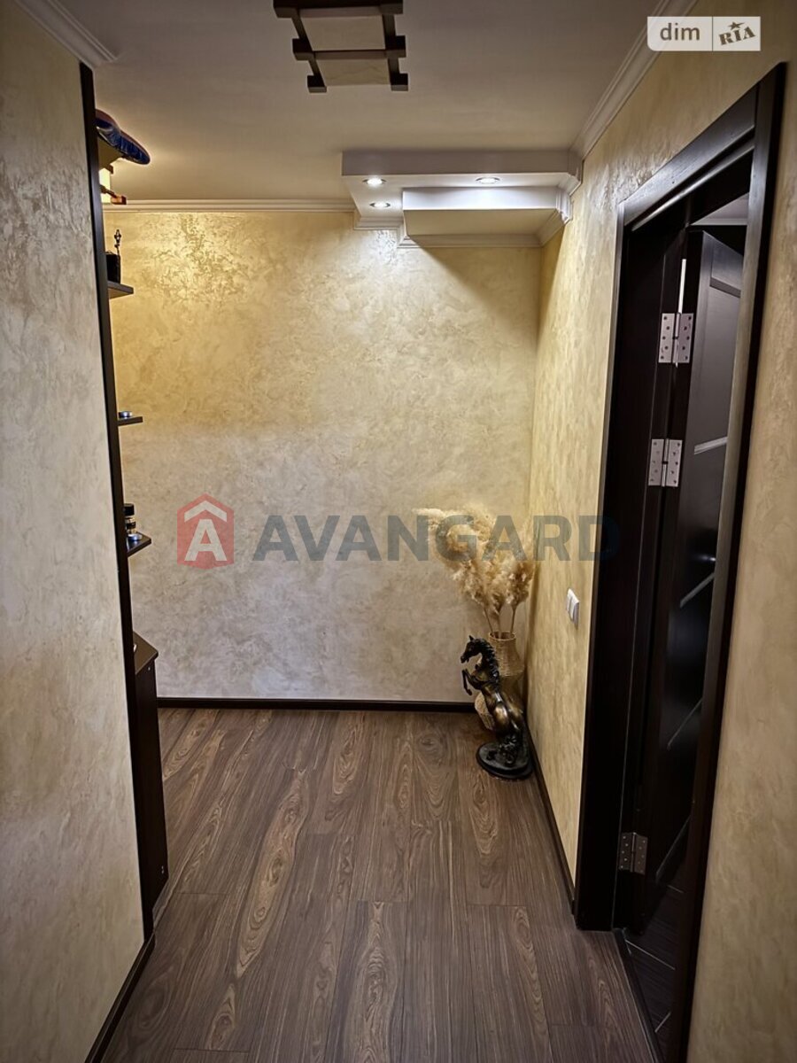 3 кім. квартира, 93/53/35 кв. м., 4/5 поверх фото 12 3 кім. квартира, 93/53/35 кв. м., 4/5 поверх фото 12