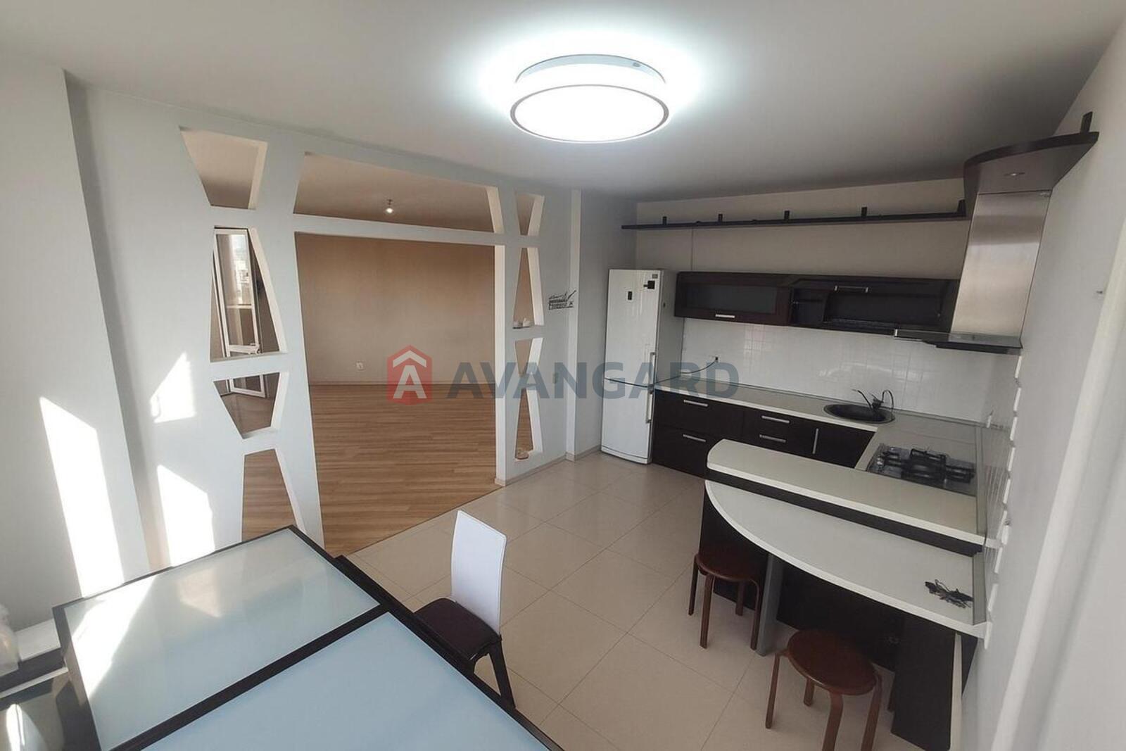 4 комн. квартира, 160/100/18 кв. м., 5/9 этаж фото 1 4 комн. квартира, 160/100/18 кв. м., 5/9 этаж фото 1