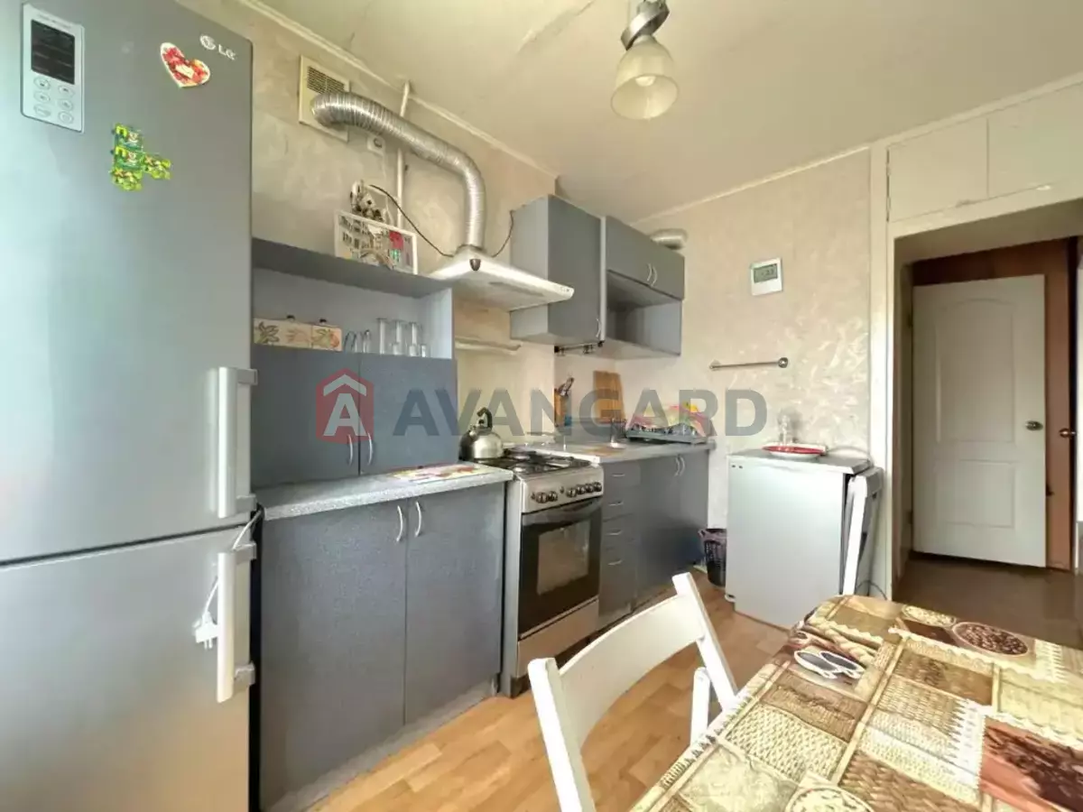 2 кім. квартира, 50/30/8 кв. м., 8/9 поверх фото 2 2 кім. квартира, 50/30/8 кв. м., 8/9 поверх фото 2