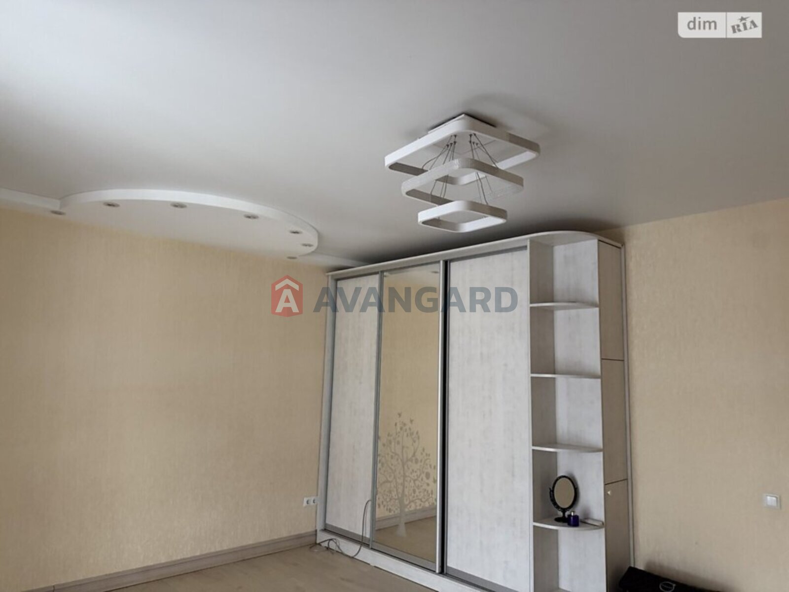 4 кім. квартира, 100/70/20 кв. м., 2/2 поверх фото 10 4 кім. квартира, 100/70/20 кв. м., 2/2 поверх фото 10