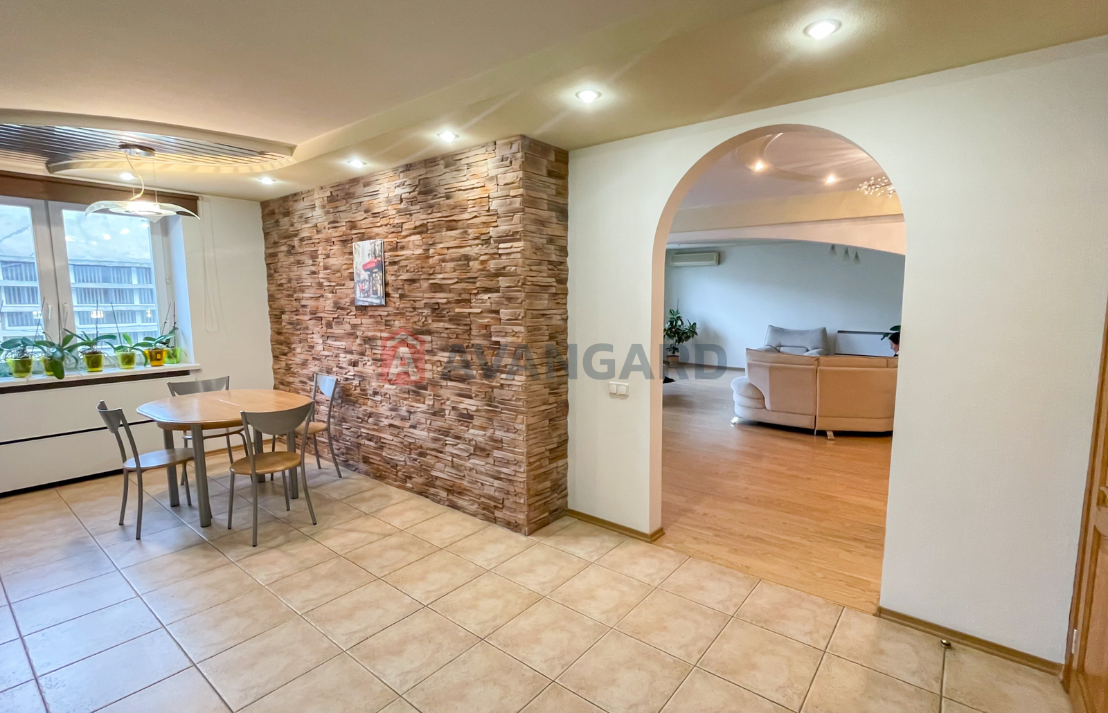 3 кім. квартира, 160/80/20 кв. м., 5/11 поверх фото 3 3 кім. квартира, 160/80/20 кв. м., 5/11 поверх фото 3