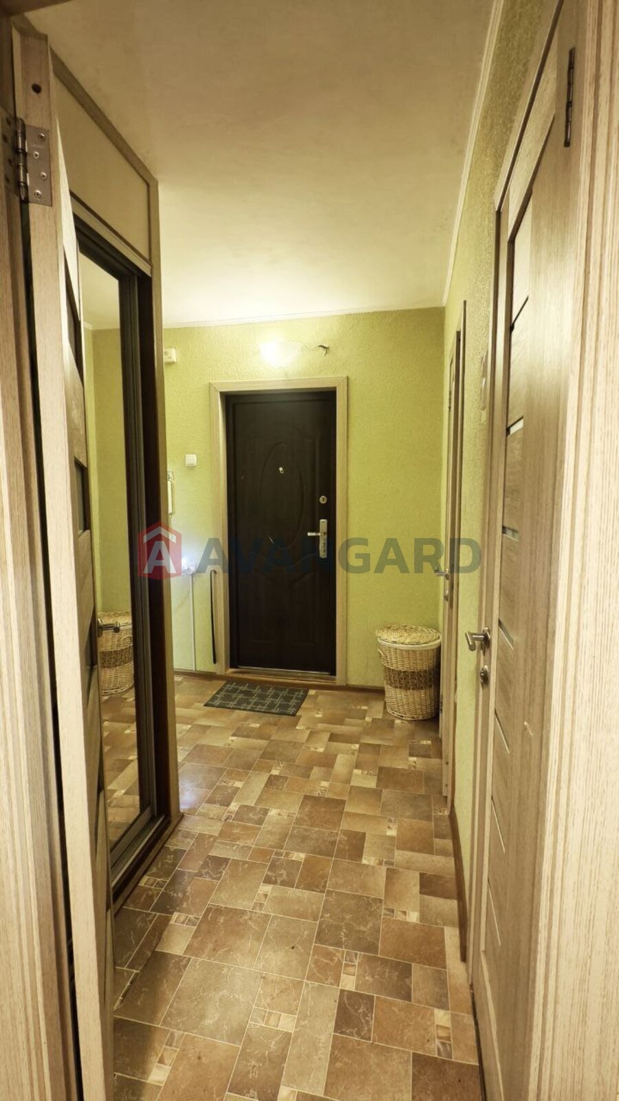 3 комн. квартира, 70/43/8 кв. м., 1/9 этаж фото 11 3 комн. квартира, 70/43/8 кв. м., 1/9 этаж фото 11