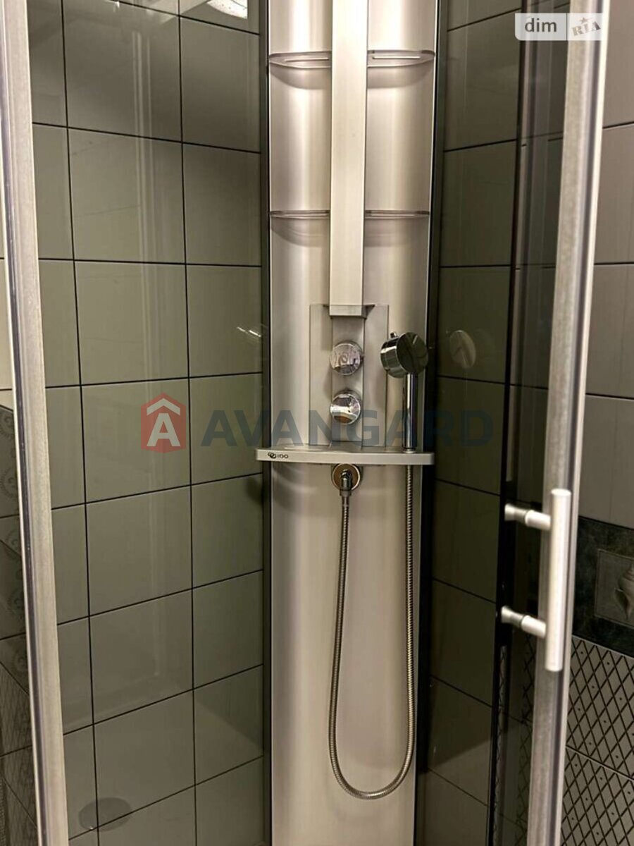 4 кім. квартира, 109/-/- кв. м., 4/5 поверх фото 29 4 кім. квартира, 109/-/- кв. м., 4/5 поверх фото 29