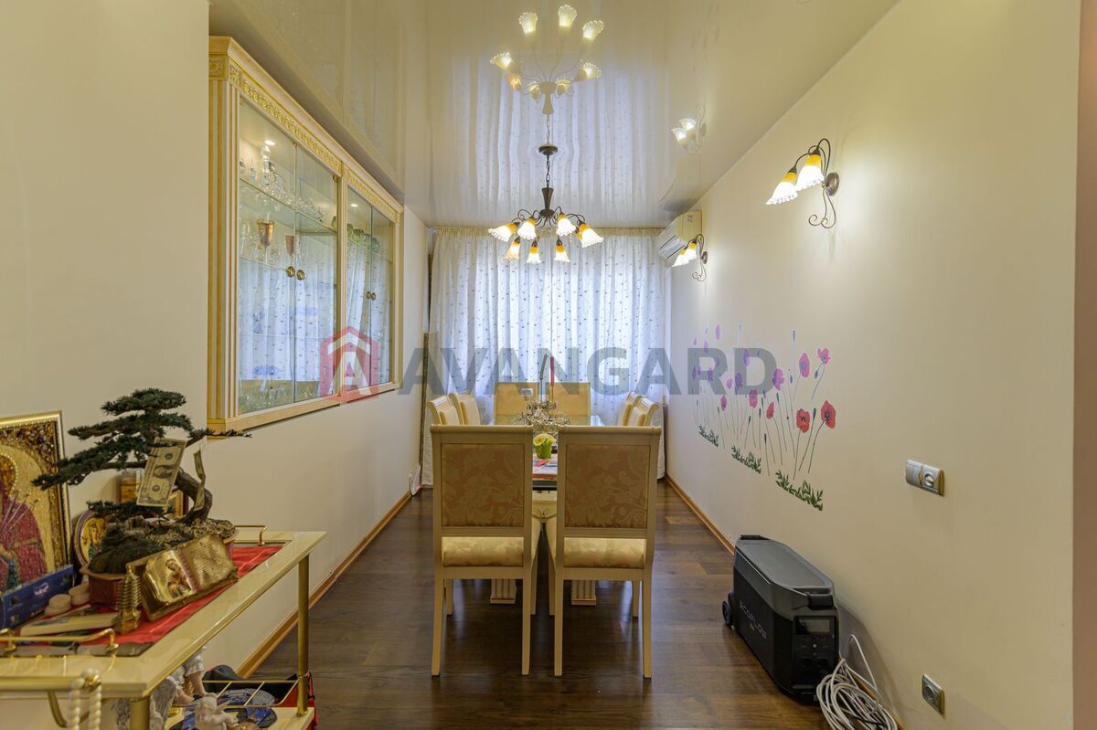 4 кім. квартира, 252.2 / 163.5 / 22.2 м? кв. м., 23/24 поверх фото 2 4 кім. квартира, 252.2 / 163.5 / 22.2 м? кв. м., 23/24 поверх фото 2