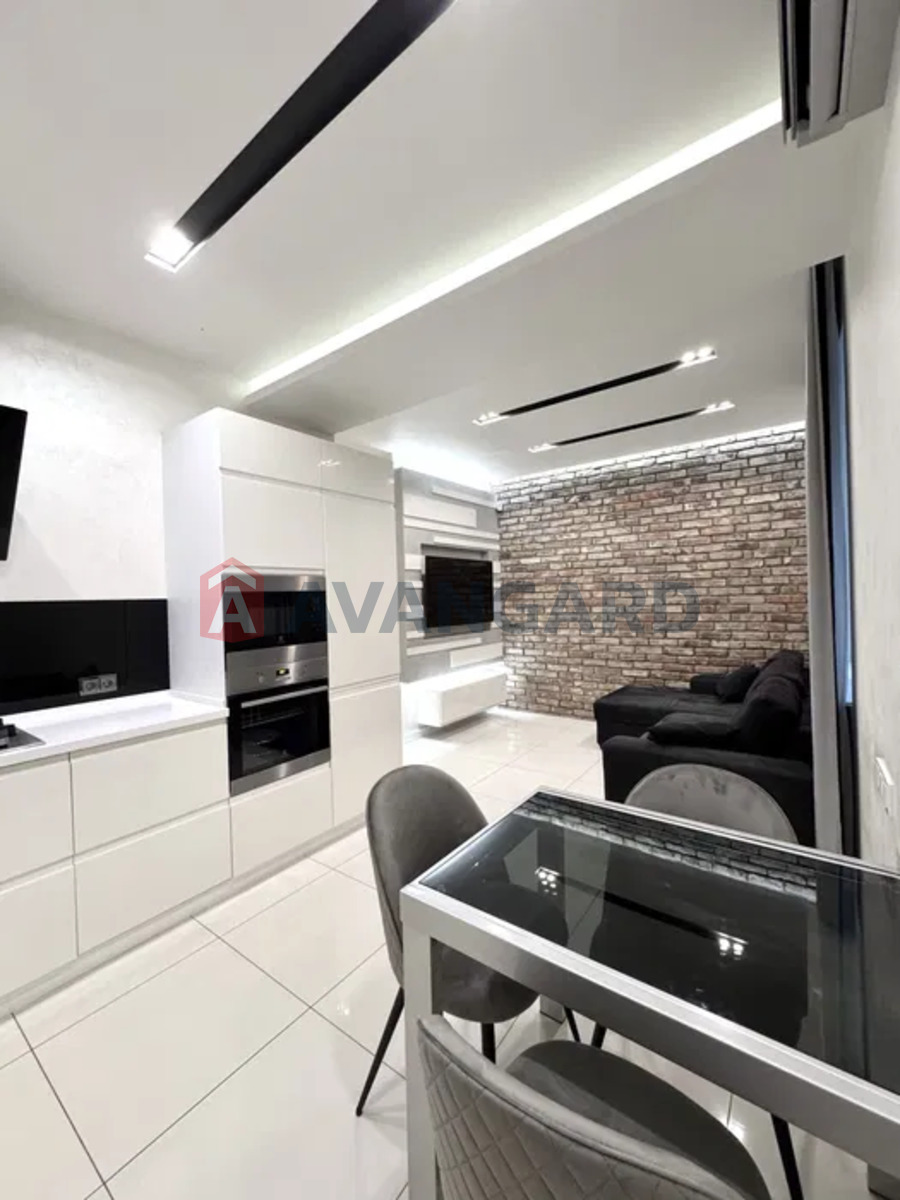 2 кім. квартира, 47/-/20 кв. м., 1/2 поверх фото 1 2 кім. квартира, 47/-/20 кв. м., 1/2 поверх фото 1