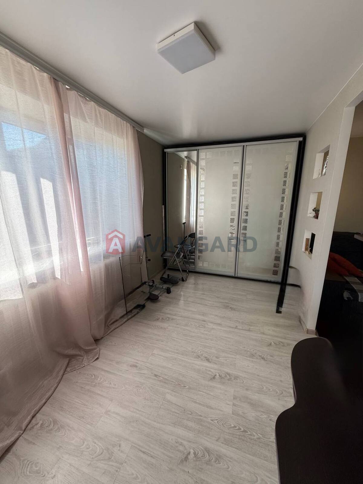 2 кім. квартира, 42/28/6 кв. м., 4/5 поверх фото 9 2 кім. квартира, 42/28/6 кв. м., 4/5 поверх фото 9