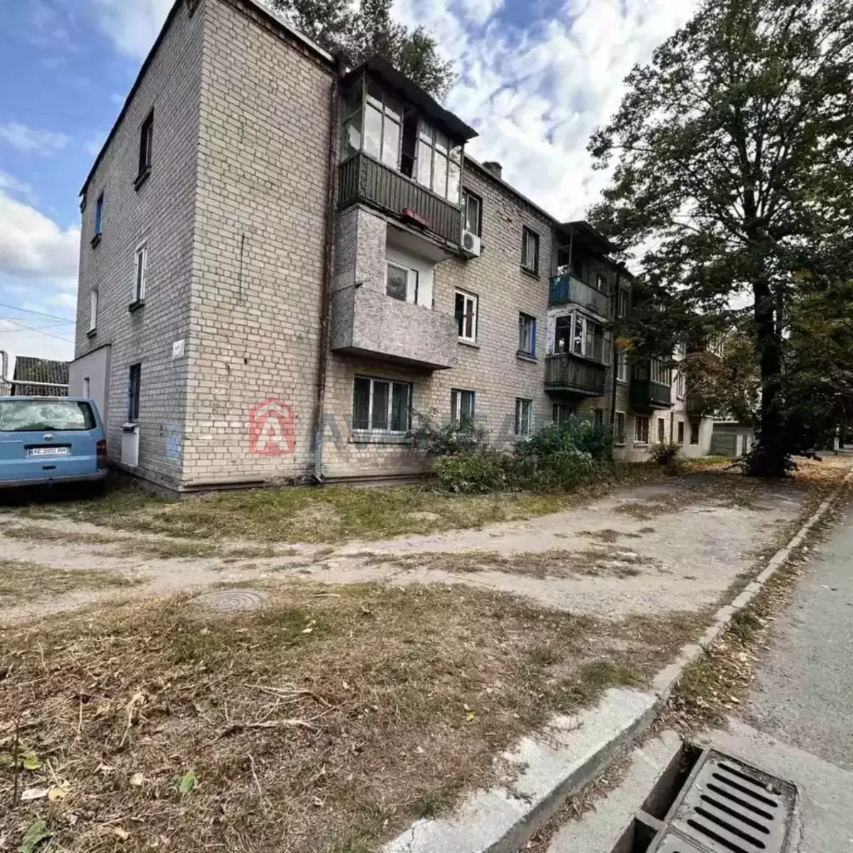 1 кім. квартира, 32/-/- кв. м., 3/3 поверх фото 10 1 кім. квартира, 32/-/- кв. м., 3/3 поверх фото 10