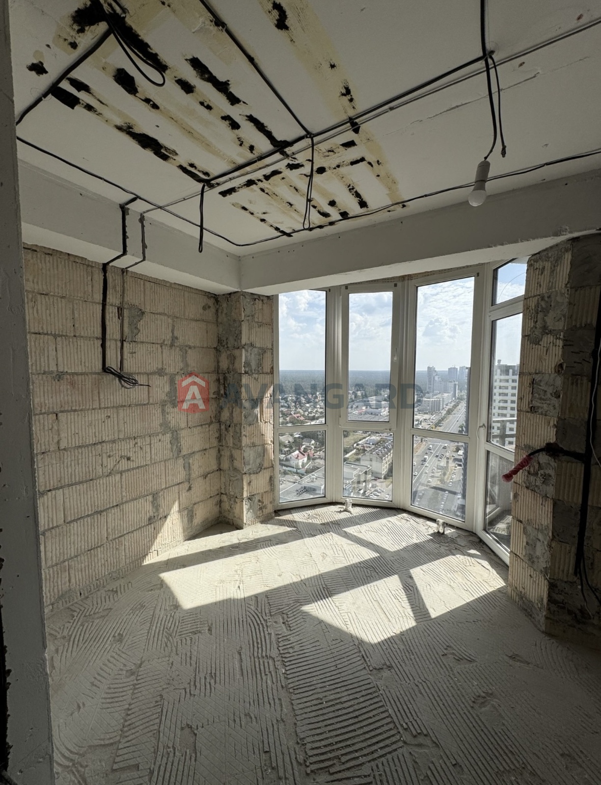 4 кім. квартира, 95/-/35 кв. м., 25/25 поверх фото 7 4 кім. квартира, 95/-/35 кв. м., 25/25 поверх фото 7