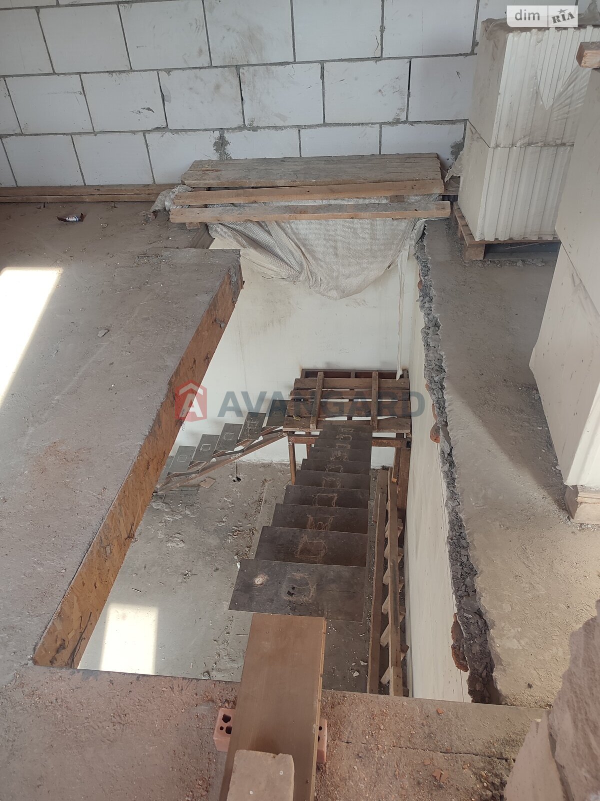 4 кім. квартира, 194/-/- кв. м., 9/10 поверх фото 16 4 кім. квартира, 194/-/- кв. м., 9/10 поверх фото 16