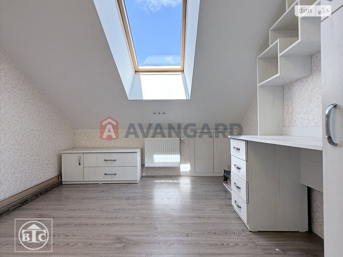 4 комн. квартира, 120/-/16 кв. м., 2/2 этаж фото 4 4 комн. квартира, 120/-/16 кв. м., 2/2 этаж фото 4