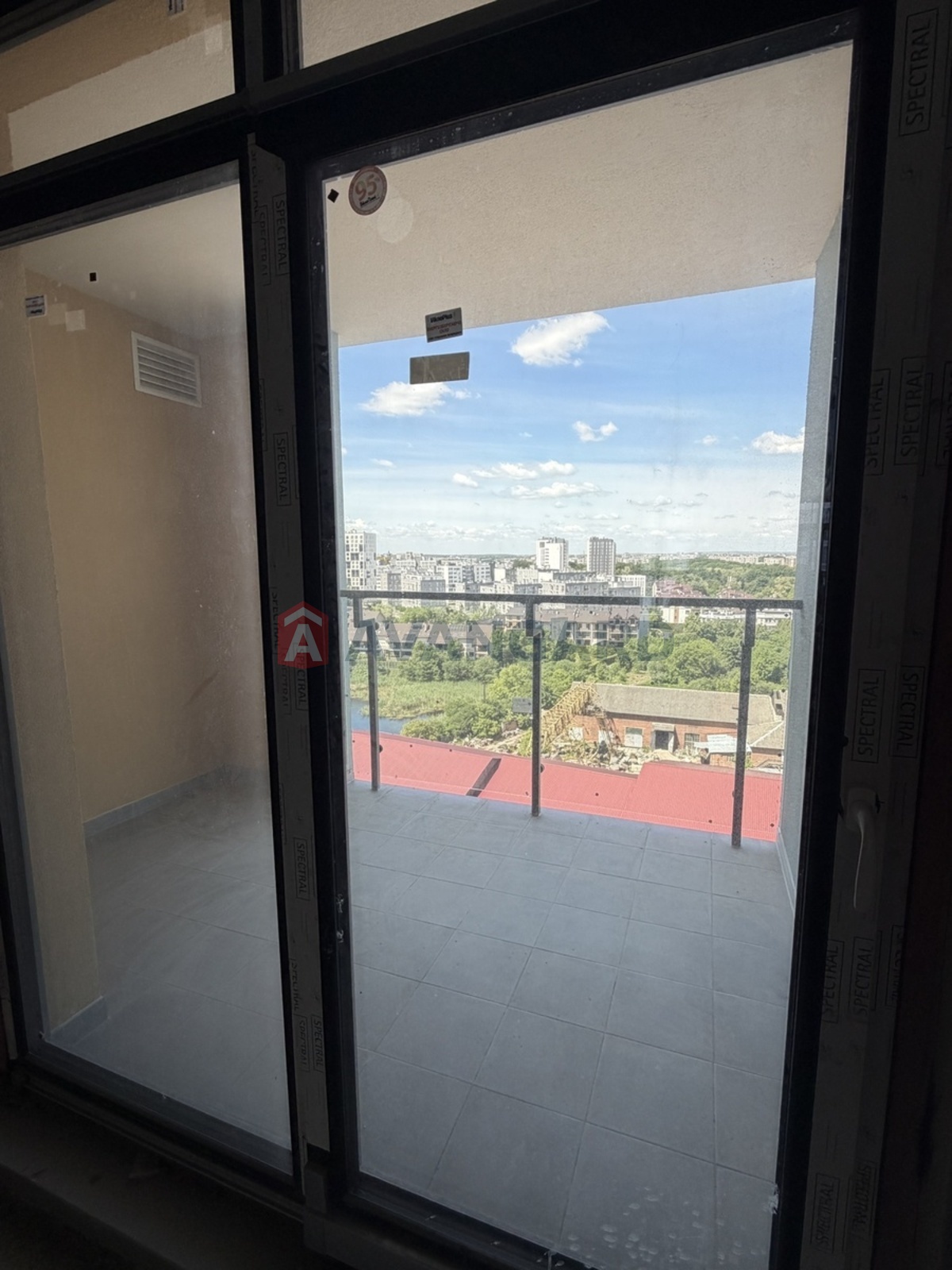 3 кім. квартира, 150/70/20 кв. м., 13/14 поверх фото 4 3 кім. квартира, 150/70/20 кв. м., 13/14 поверх фото 4