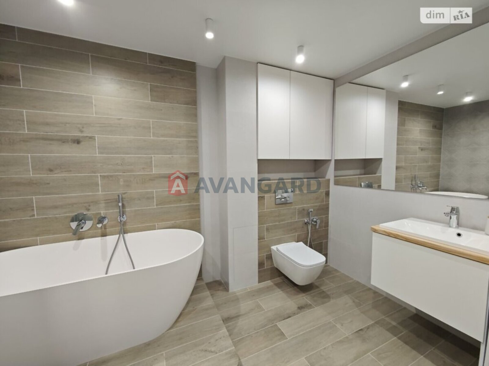 2 комн. квартира, 80/50/22 кв. м., 16/18 этаж фото 22 2 комн. квартира, 80/50/22 кв. м., 16/18 этаж фото 22