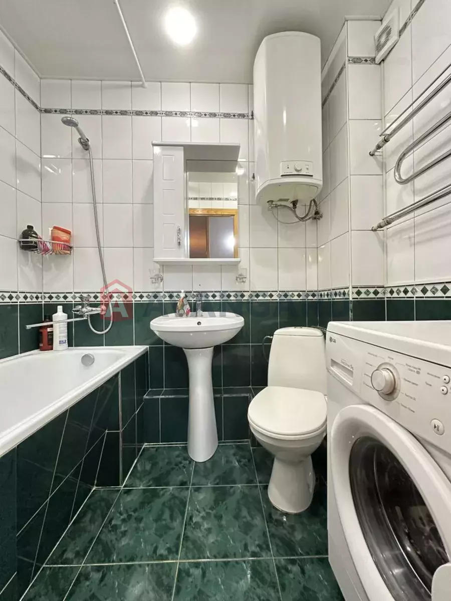 3 кім. квартира, 69/42/9 кв. м., 6/9 поверх фото 9 3 кім. квартира, 69/42/9 кв. м., 6/9 поверх фото 9