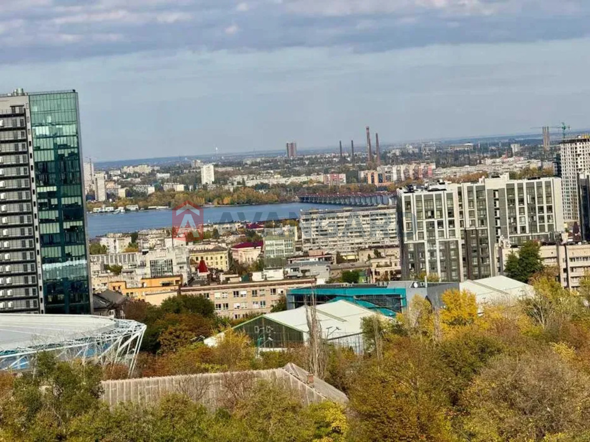 4 кім. квартира, 215/108/15 кв. м., 9/10 поверх фото 1 4 кім. квартира, 215/108/15 кв. м., 9/10 поверх фото 1