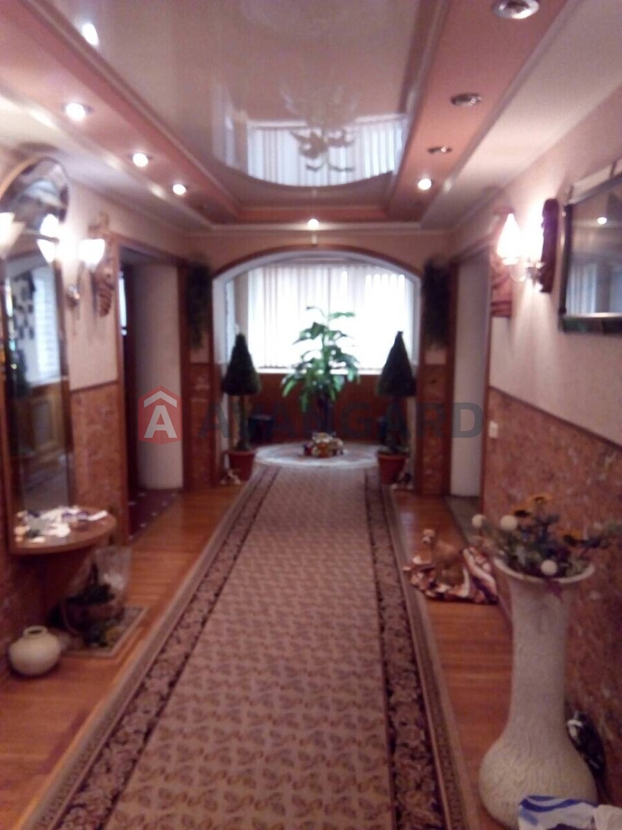 5 комн. квартира, 180/-/- кв. м., 4/5 этаж фото 13 5 комн. квартира, 180/-/- кв. м., 4/5 этаж фото 13