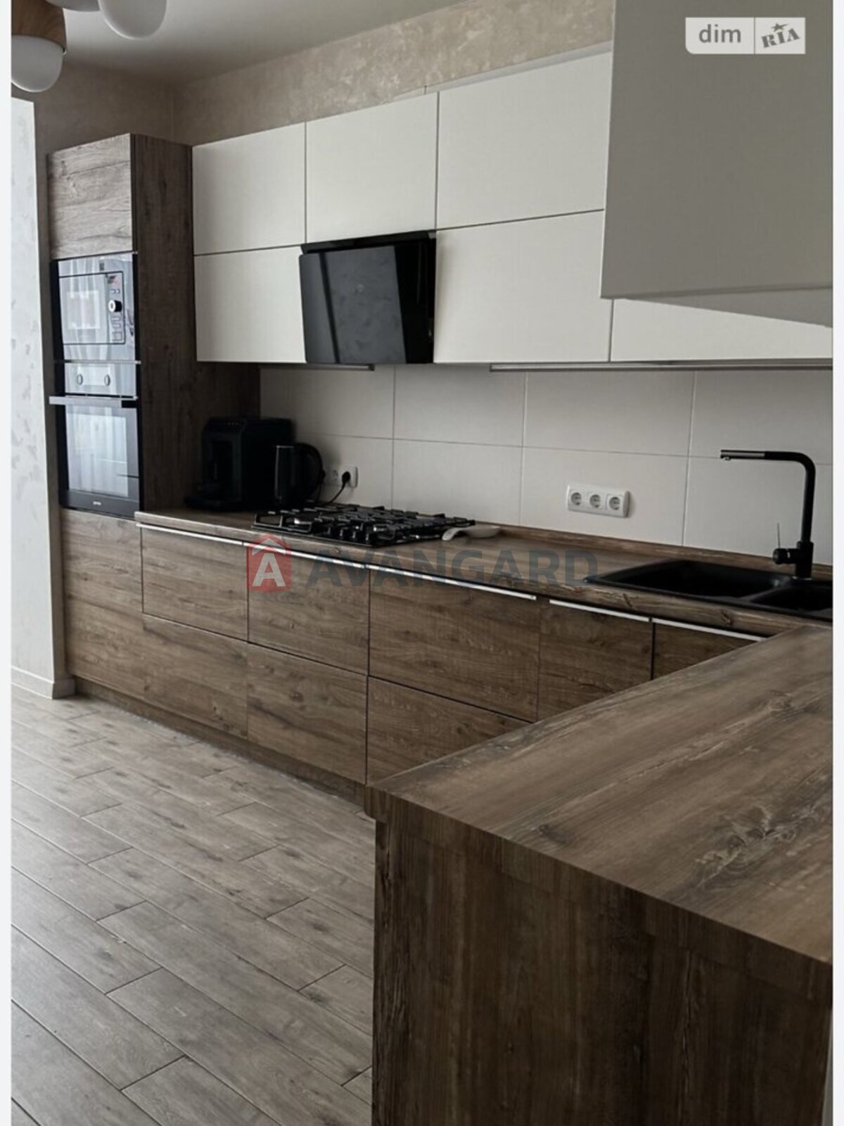 3 кім. квартира, 97/70/17 кв. м., 10/10 поверх фото 2 3 кім. квартира, 97/70/17 кв. м., 10/10 поверх фото 2