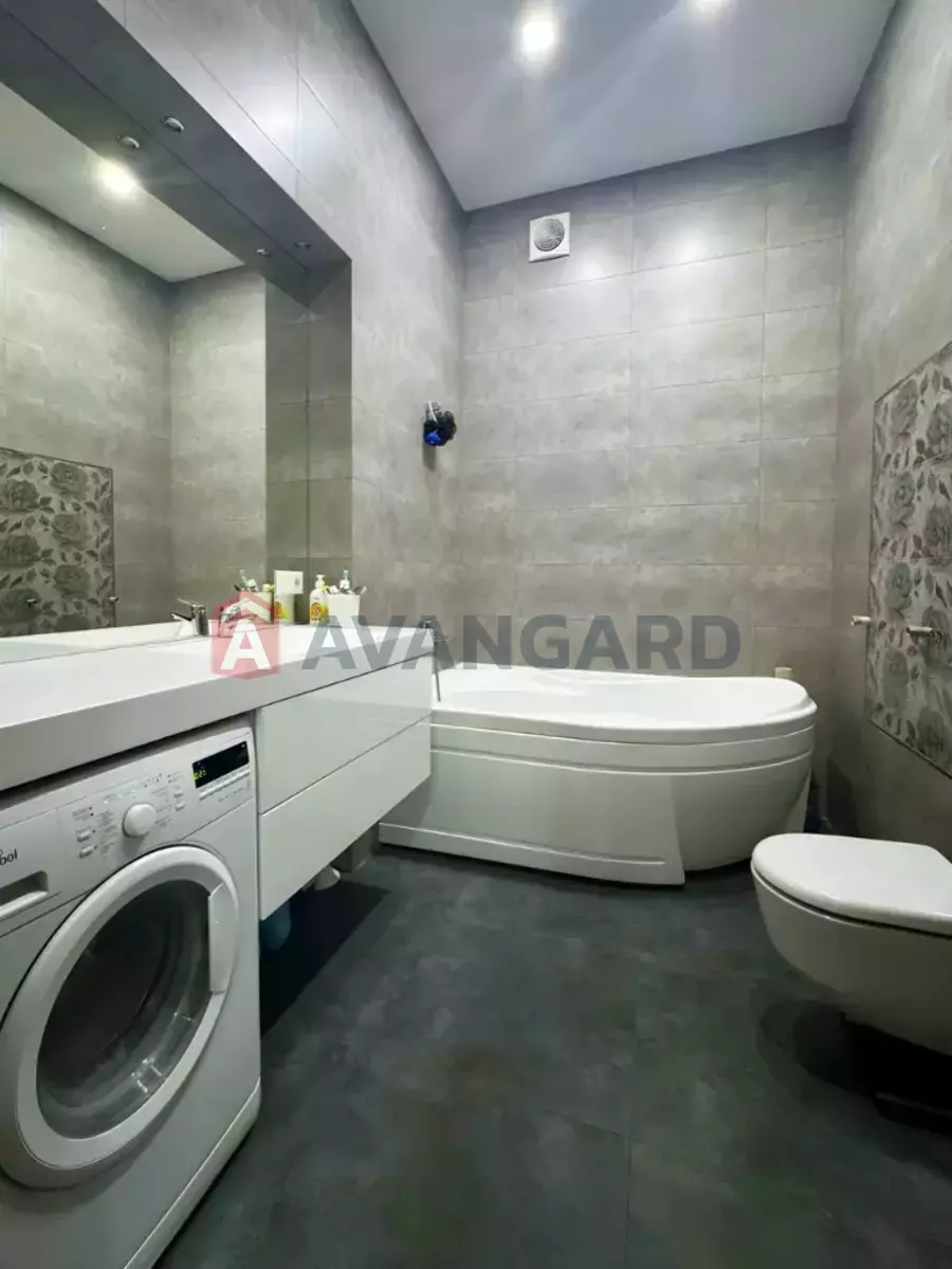 3 кім. квартира, 104/56/15 кв. м., 2/4 поверх фото 8 3 кім. квартира, 104/56/15 кв. м., 2/4 поверх фото 8