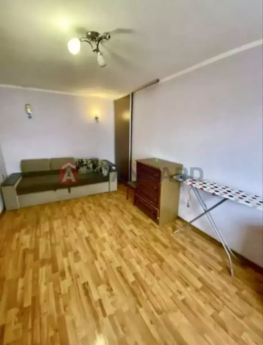 1 кім. квартира, 32/-/- кв. м., 3/3 поверх фото 1 1 кім. квартира, 32/-/- кв. м., 3/3 поверх фото 1