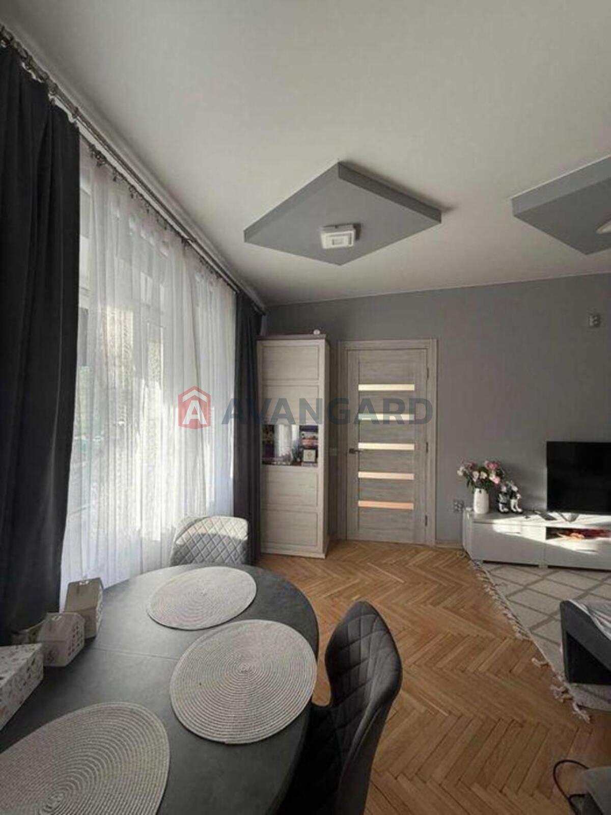 2 кім. квартира, 41/-/6 кв. м., 4/4 поверх фото 3 2 кім. квартира, 41/-/6 кв. м., 4/4 поверх фото 3
