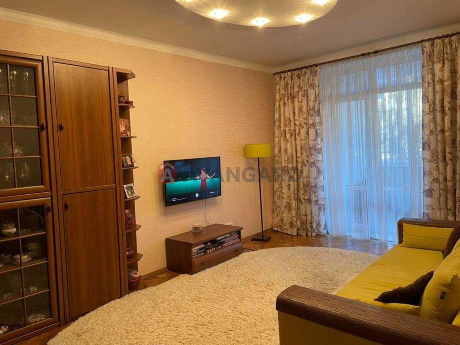 3 комн. квартира, 86/-/8 кв. м., 1/5 этаж фото 1 3 комн. квартира, 86/-/8 кв. м., 1/5 этаж фото 1