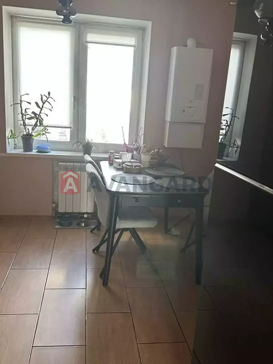 3 кім. квартира, 69/39/11 кв. м., 8/10 поверх фото 1 3 кім. квартира, 69/39/11 кв. м., 8/10 поверх фото 1