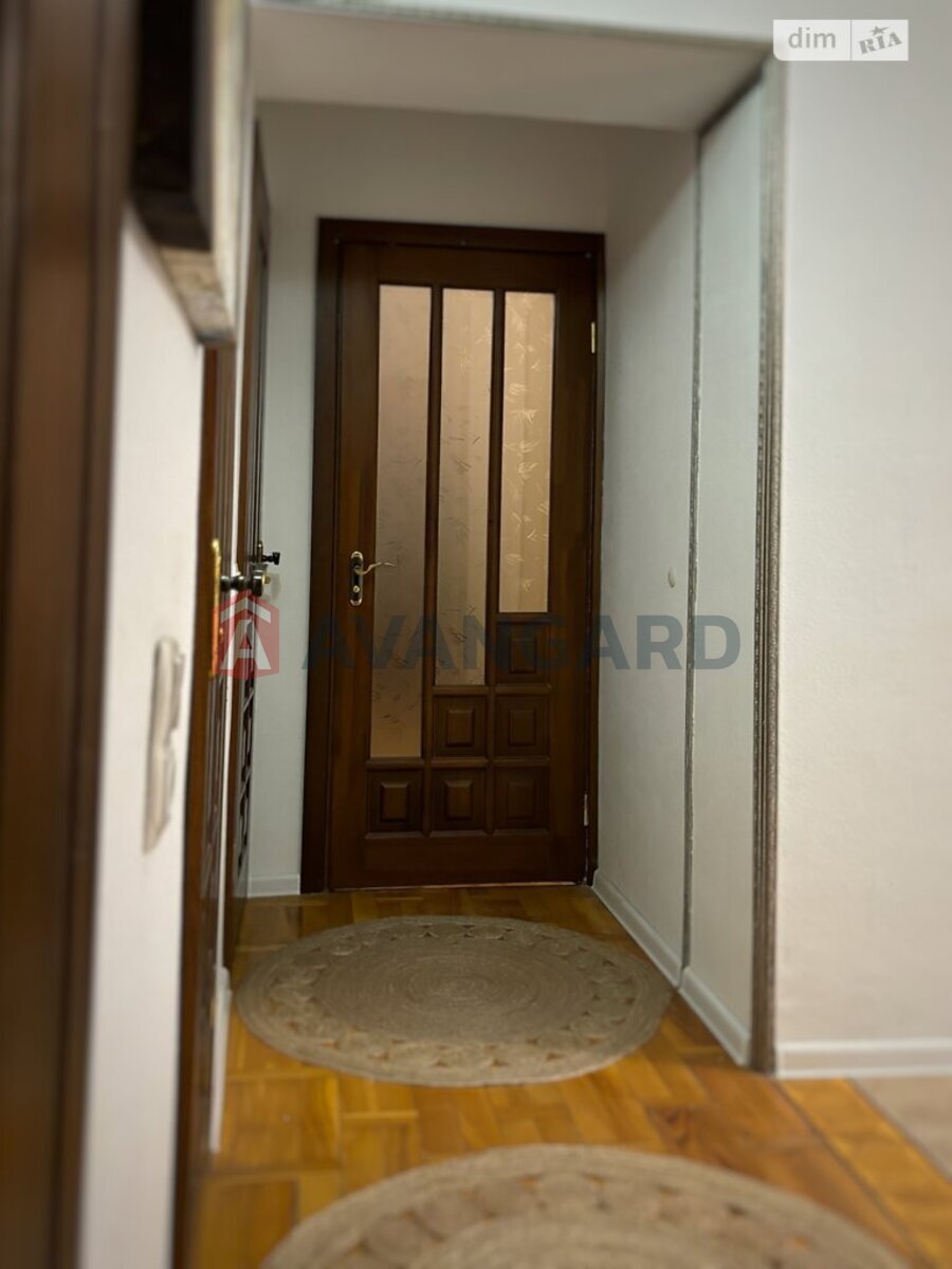 4 кім. квартира, 73/-/9 кв. м., 6/9 поверх фото 8 4 кім. квартира, 73/-/9 кв. м., 6/9 поверх фото 8