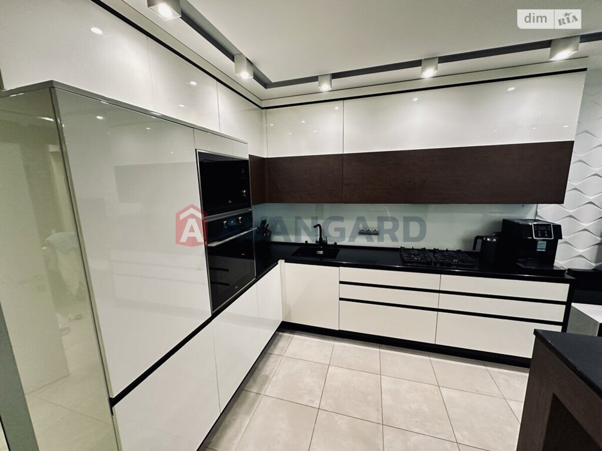 2 комн. квартира, 70/-/18 кв. м., 9/12 этаж фото 3 2 комн. квартира, 70/-/18 кв. м., 9/12 этаж фото 3