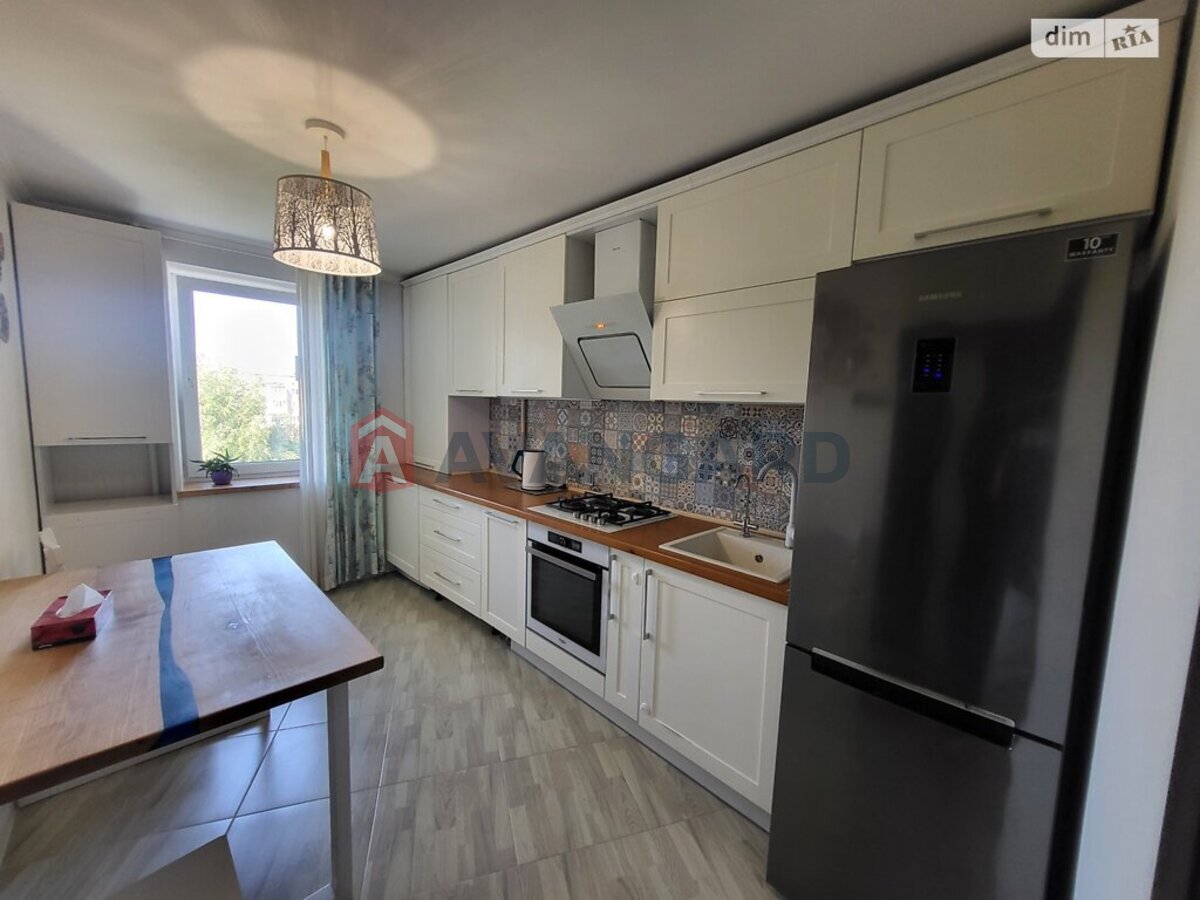 3 комн. квартира, 90/45/10 кв. м., 6/9 этаж фото 7 3 комн. квартира, 90/45/10 кв. м., 6/9 этаж фото 7
