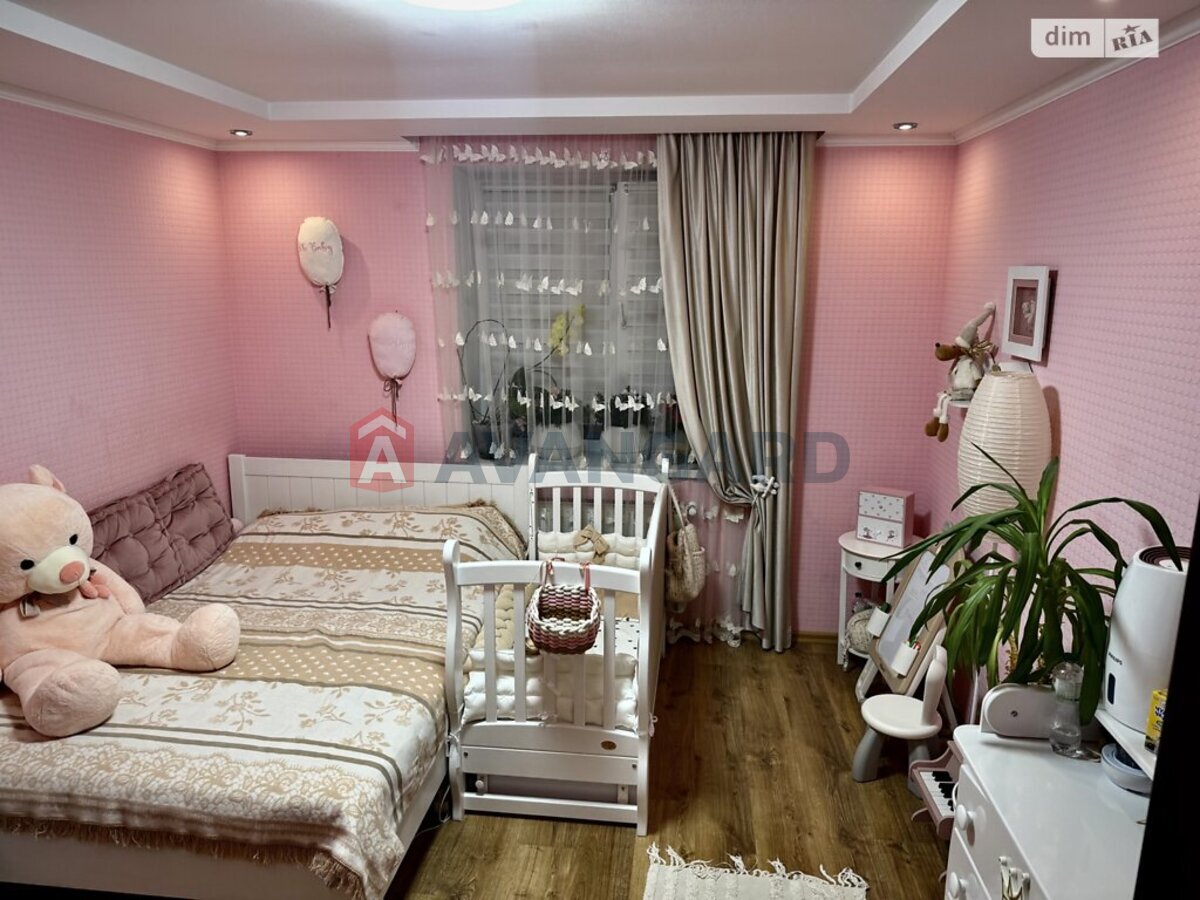 3 кім. квартира, 93/53/35 кв. м., 4/5 поверх фото 15 3 кім. квартира, 93/53/35 кв. м., 4/5 поверх фото 15