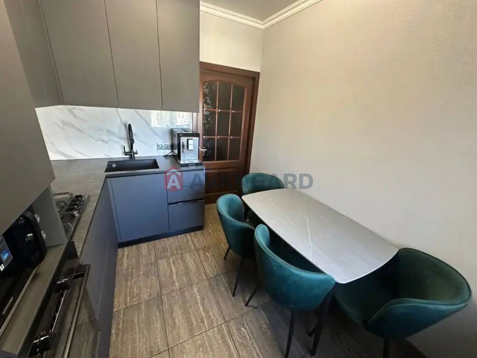 3 кім. квартира, 80/-/9 кв. м., 8/12 поверх фото 4 3 кім. квартира, 80/-/9 кв. м., 8/12 поверх фото 4