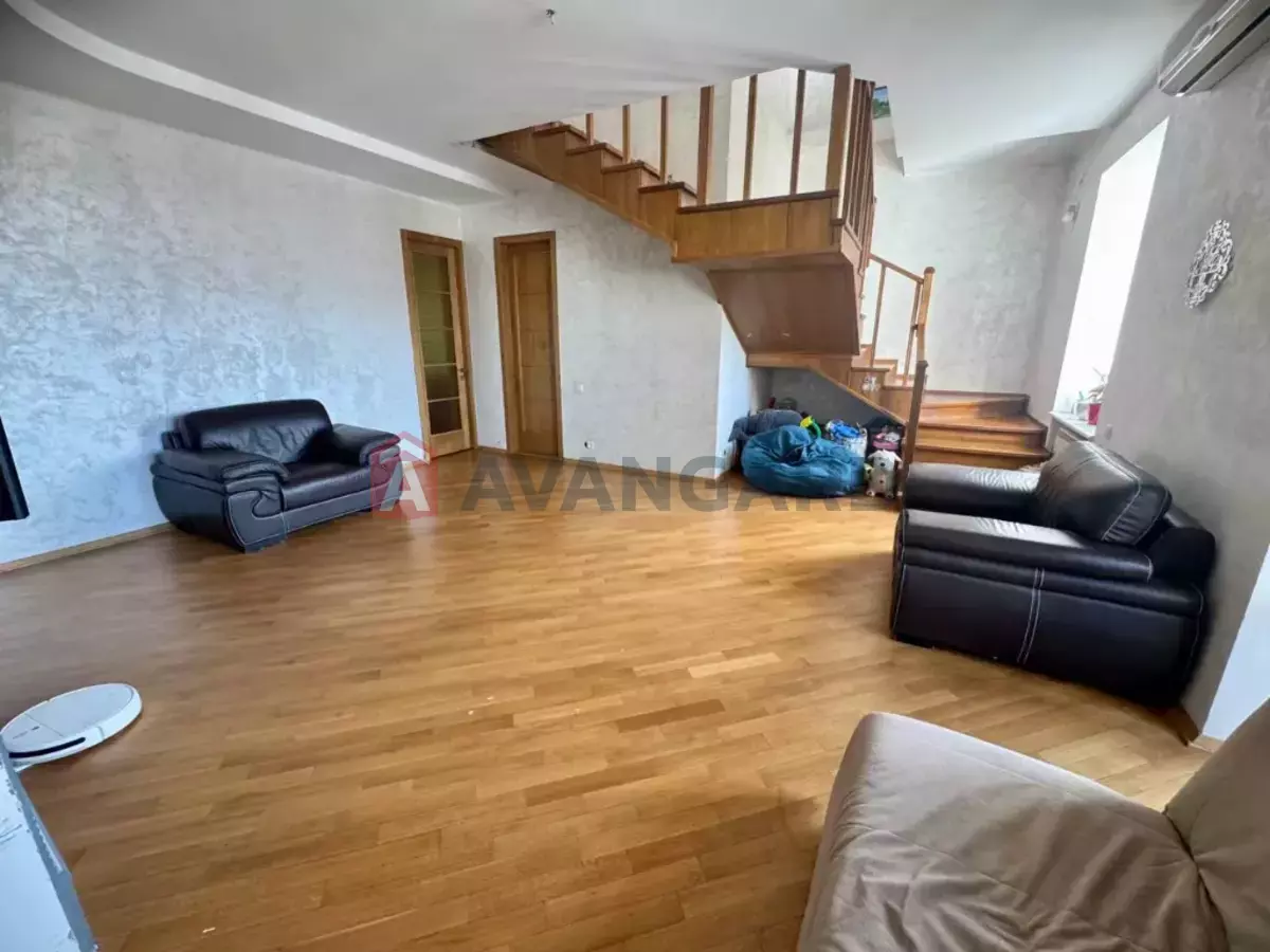 6 кім. квартира, 215/-/15 кв. м., 9/10 поверх фото 21 6 кім. квартира, 215/-/15 кв. м., 9/10 поверх фото 21