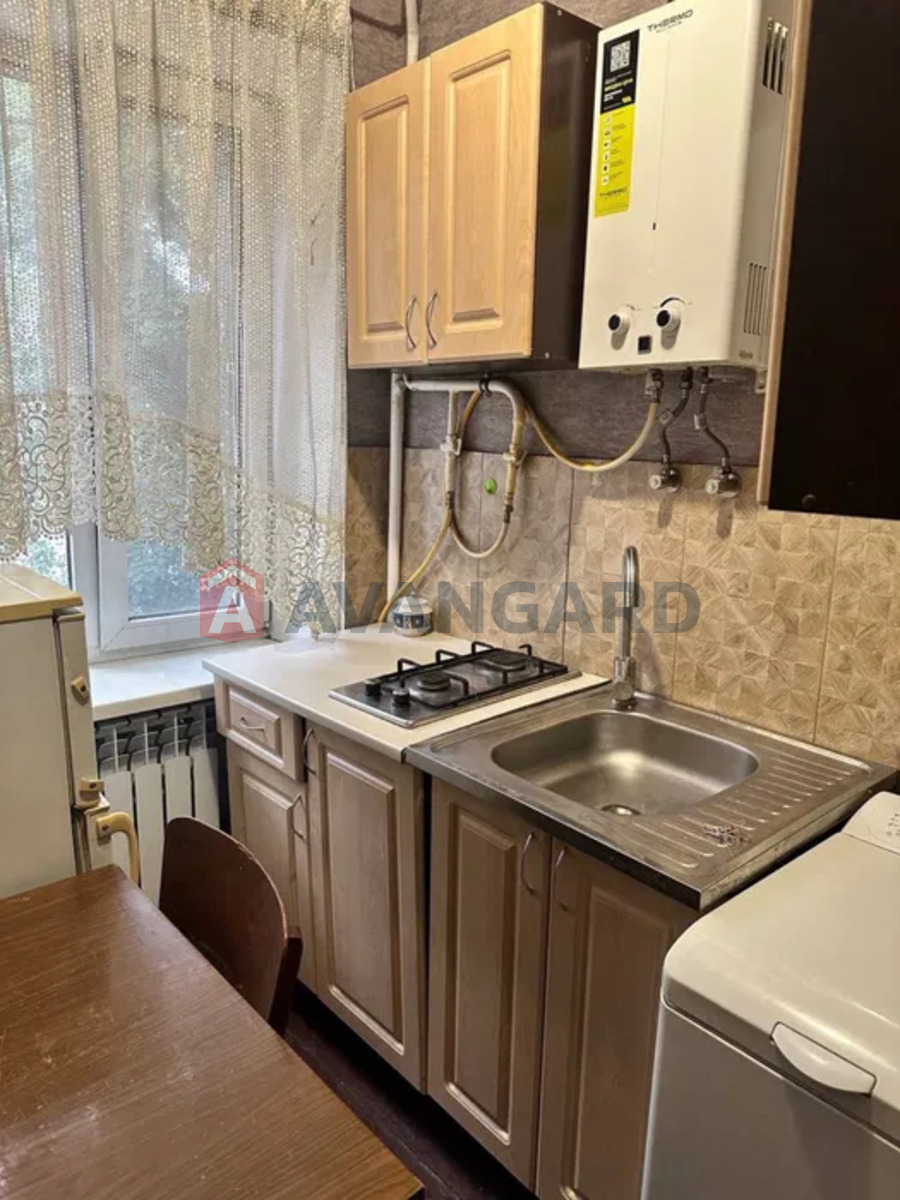 2 кім. квартира, 32/-/4 кв. м., 3/4 поверх фото 1 2 кім. квартира, 32/-/4 кв. м., 3/4 поверх фото 1