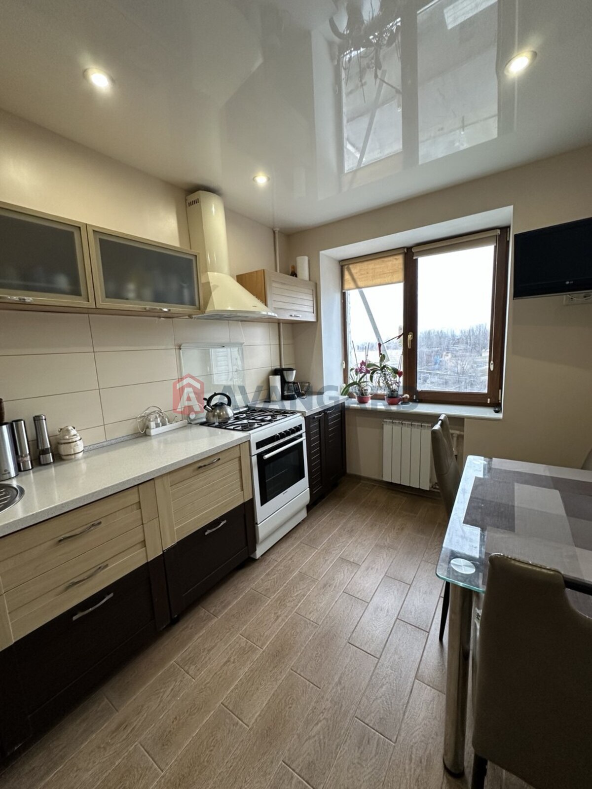 3 кім. квартира, 67/-/8 кв. м., 8/9 поверх фото 3 3 кім. квартира, 67/-/8 кв. м., 8/9 поверх фото 3