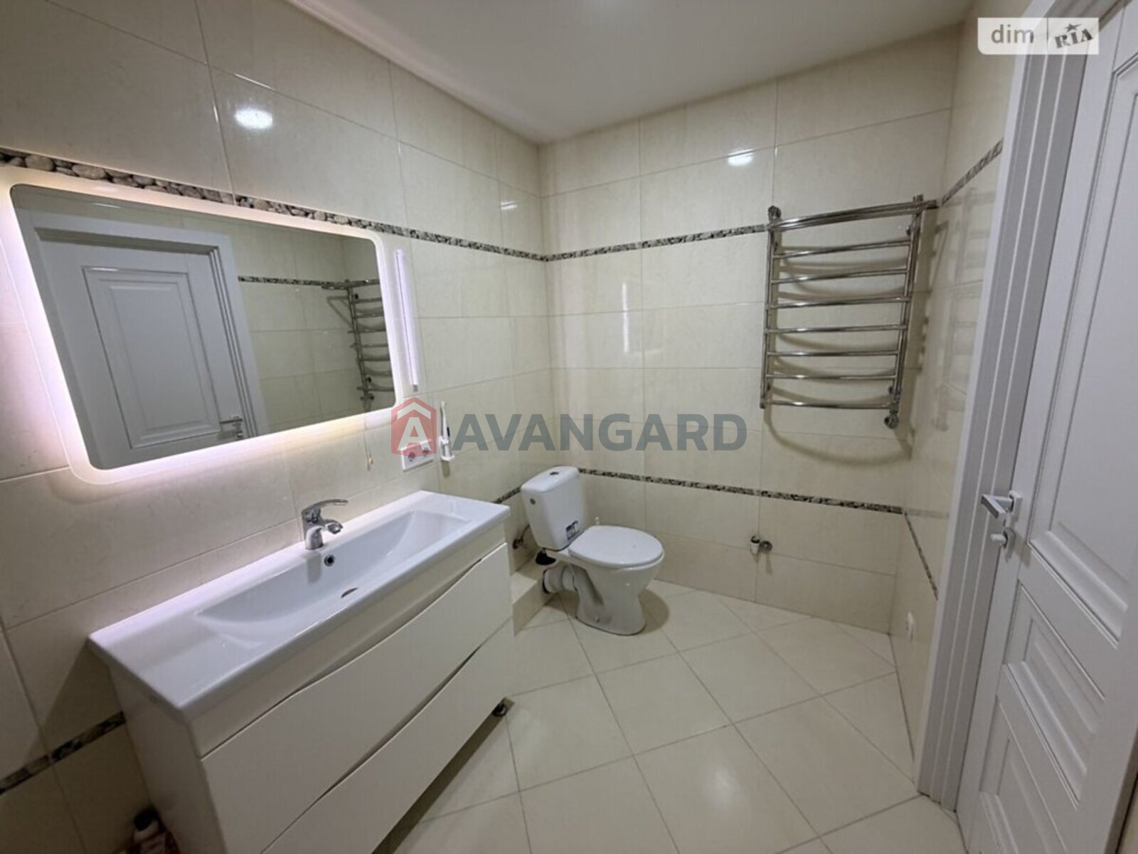 4 кім. квартира, 124/74/19 кв. м., 10/11 поверх фото 27 4 кім. квартира, 124/74/19 кв. м., 10/11 поверх фото 27