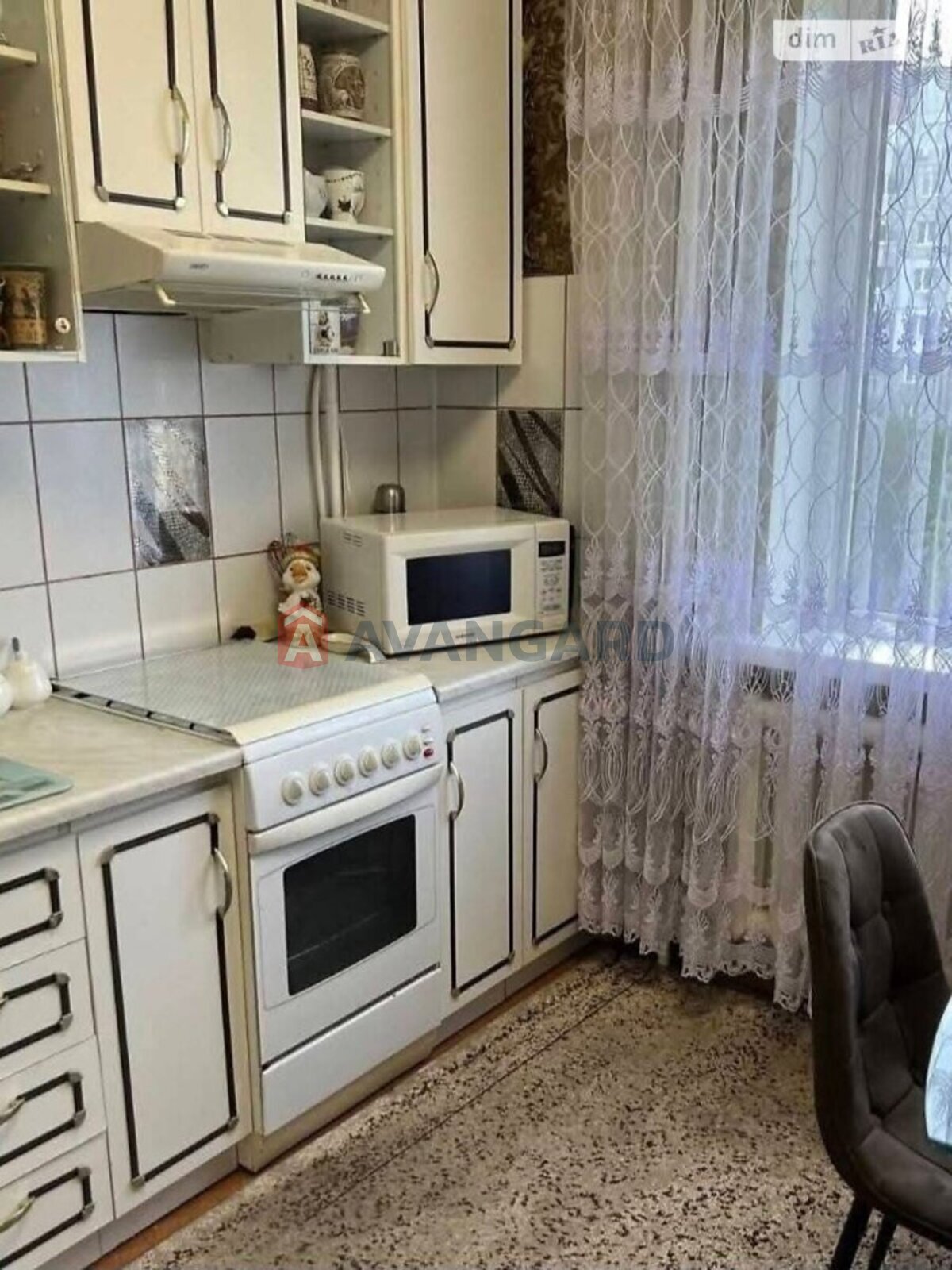 3 кім. квартира, 72/-/9 кв. м., 5/9 поверх фото 4 3 кім. квартира, 72/-/9 кв. м., 5/9 поверх фото 4