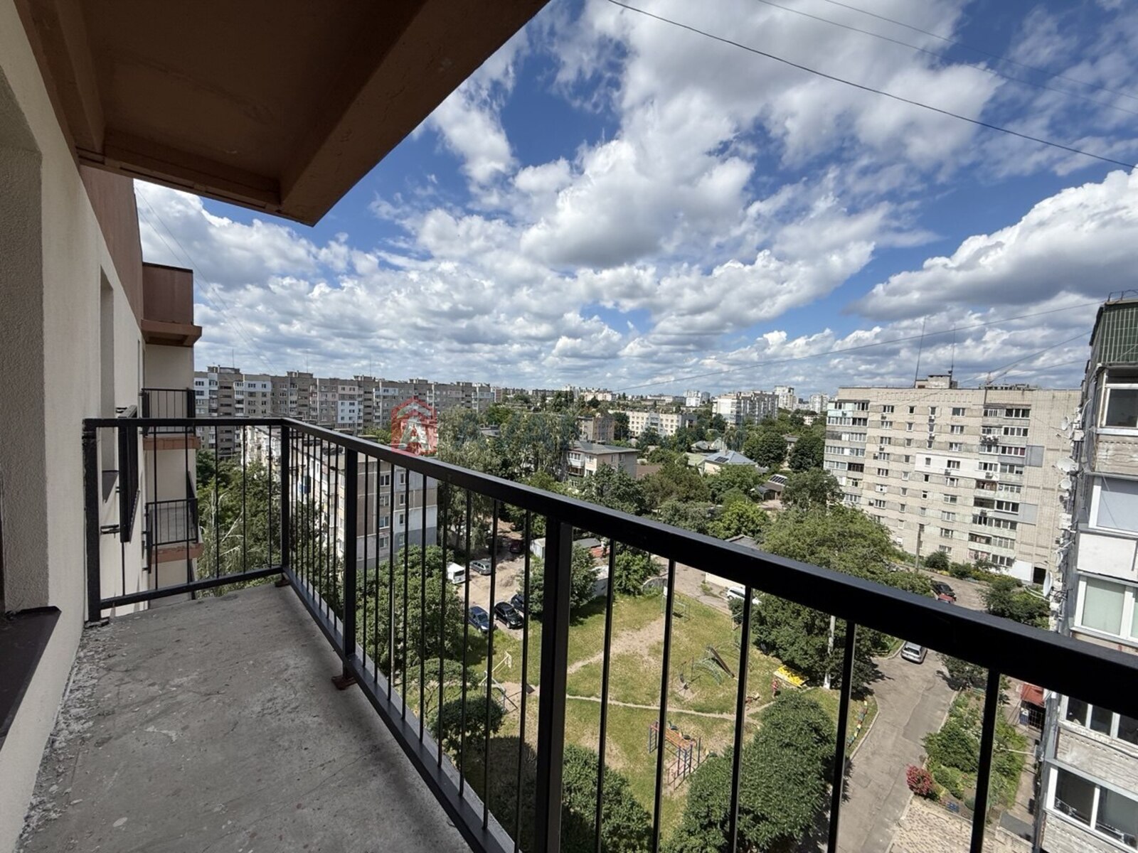 2 кім. квартира, 76/44,4/14 кв. м., 9/5 поверх фото 1 2 кім. квартира, 76/44,4/14 кв. м., 9/5 поверх фото 1