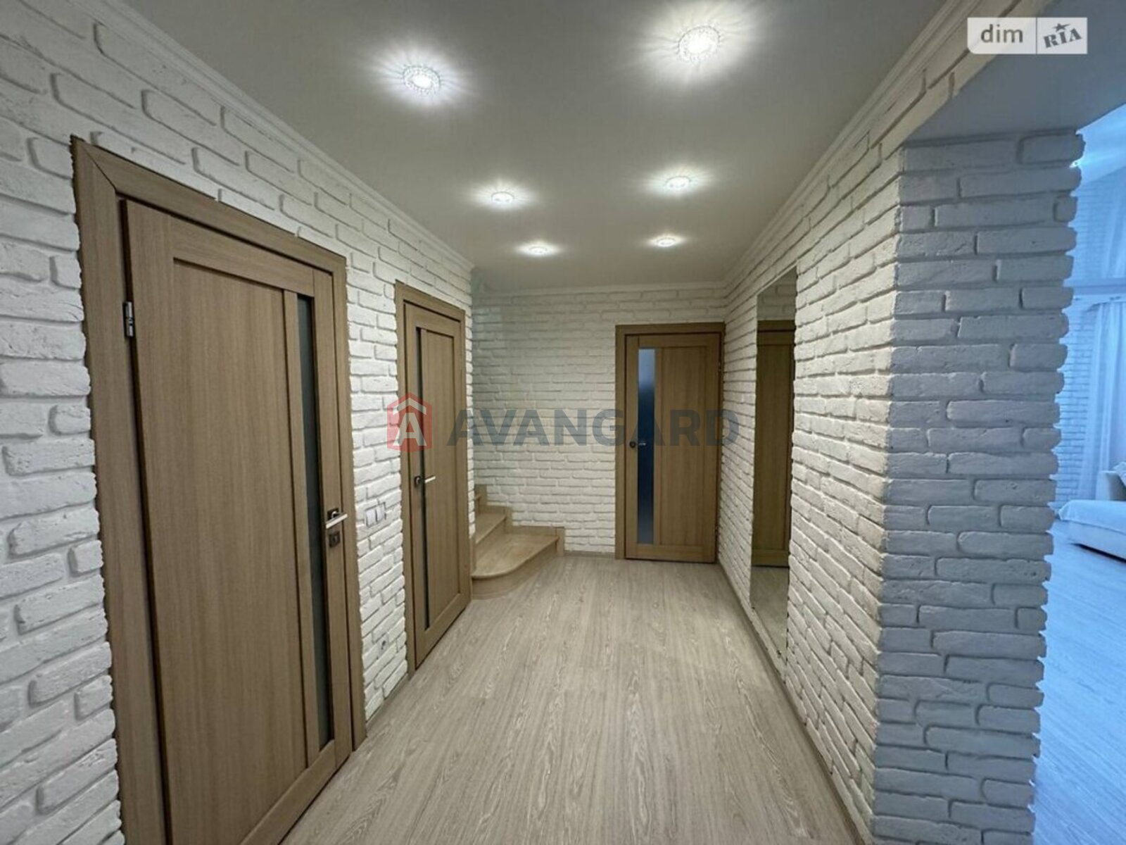 5 комн. квартира, 165/100/16 кв. м., 10/10 этаж фото 6 5 комн. квартира, 165/100/16 кв. м., 10/10 этаж фото 6