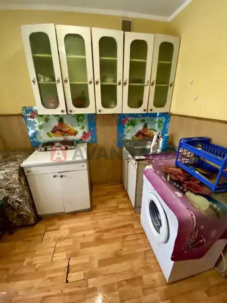 1 кім. квартира, 32/-/- кв. м., 3/3 поверх фото 5 1 кім. квартира, 32/-/- кв. м., 3/3 поверх фото 5