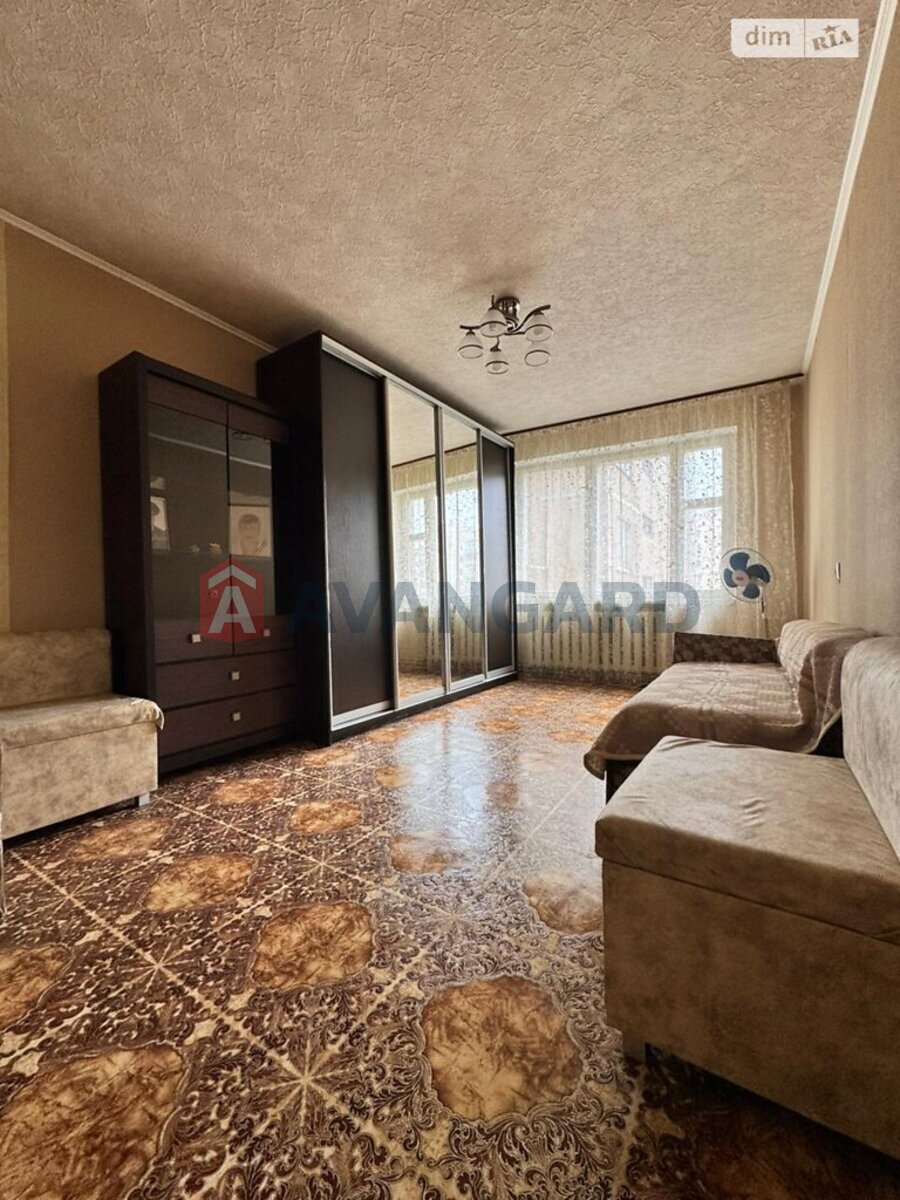 3 комн. квартира, 63/37/8 кв. м., 7/10 этаж фото 1 3 комн. квартира, 63/37/8 кв. м., 7/10 этаж фото 1