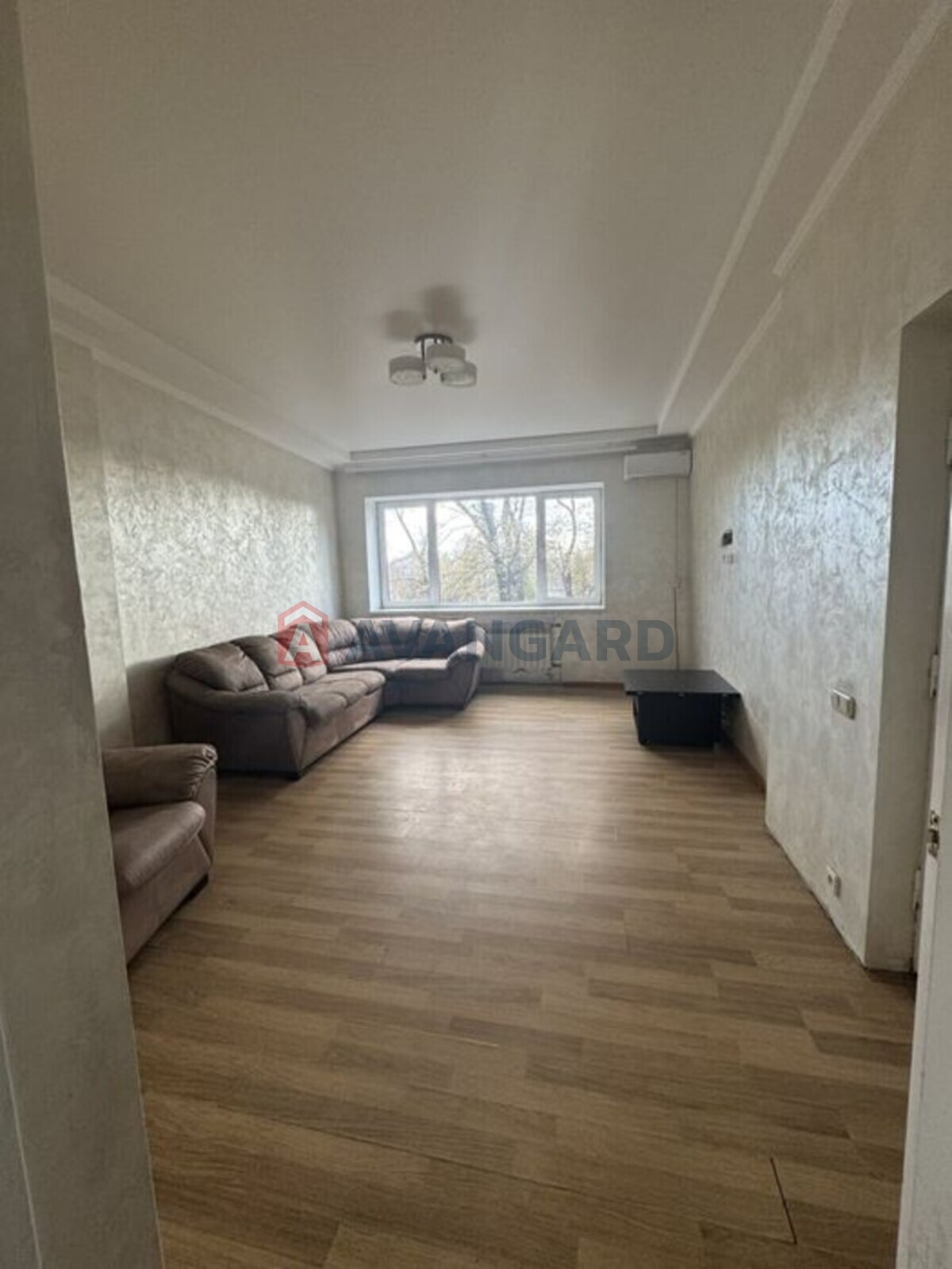 3 комн. квартира, 79/-/9 кв. м., 2/4 этаж фото 1 3 комн. квартира, 79/-/9 кв. м., 2/4 этаж фото 1