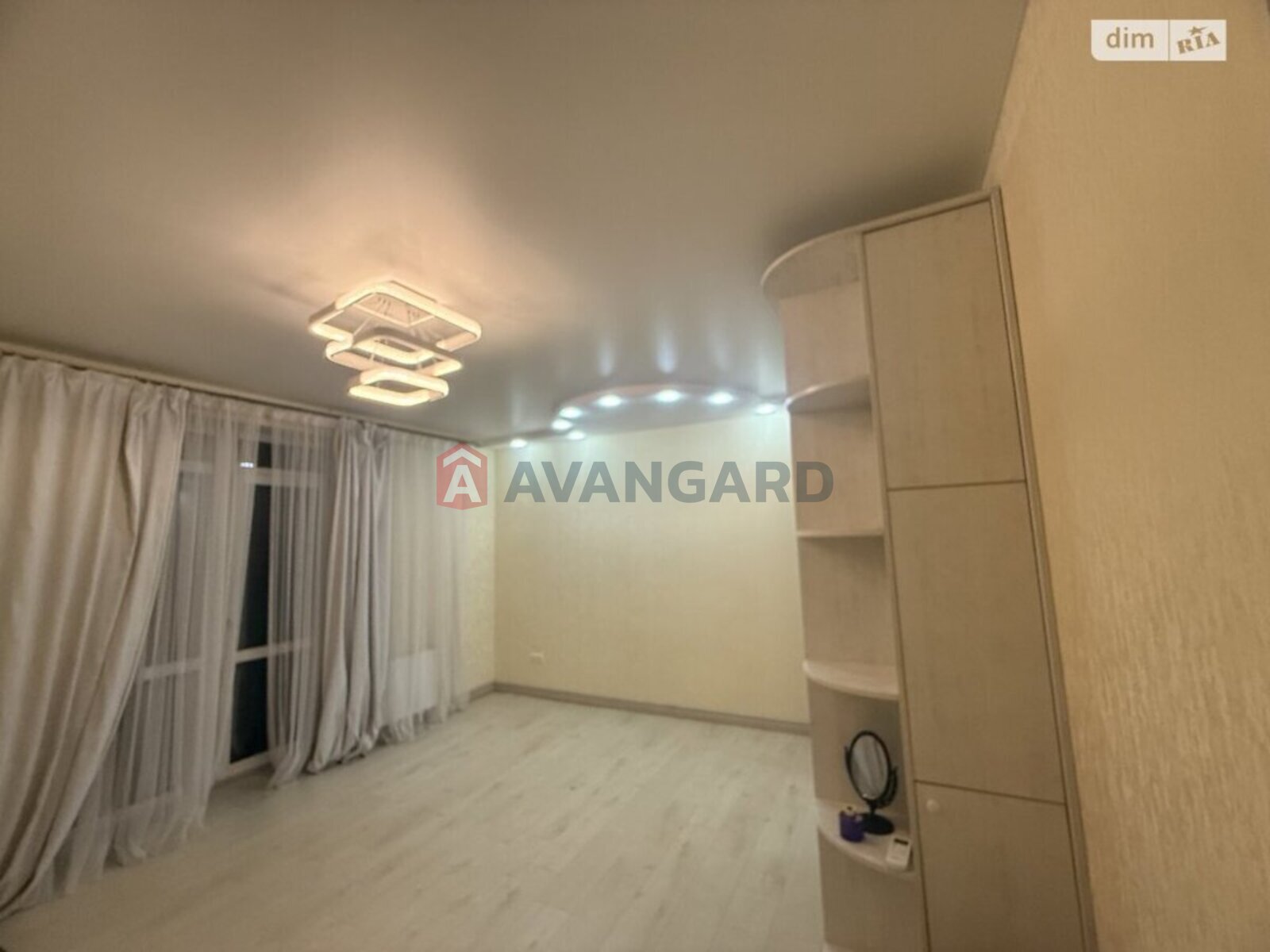 4 комн. квартира, 100/70/20 кв. м., 2/2 этаж фото 11 4 комн. квартира, 100/70/20 кв. м., 2/2 этаж фото 11